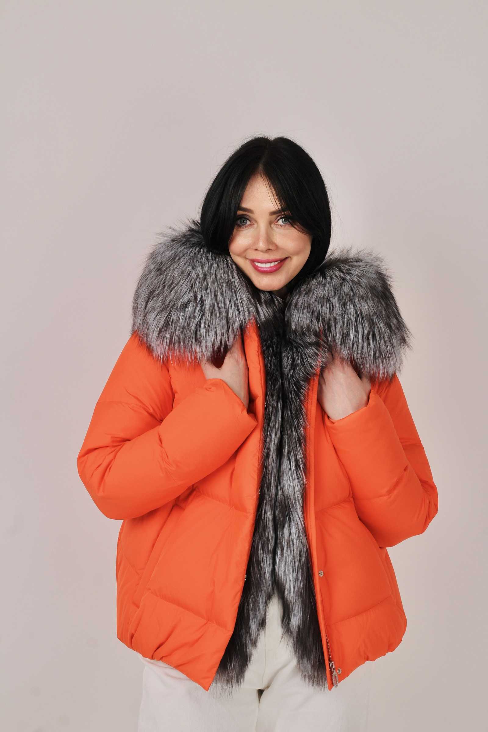 Пуховик c мехом чернобурой лисы SANNY цвет алый, размер 42