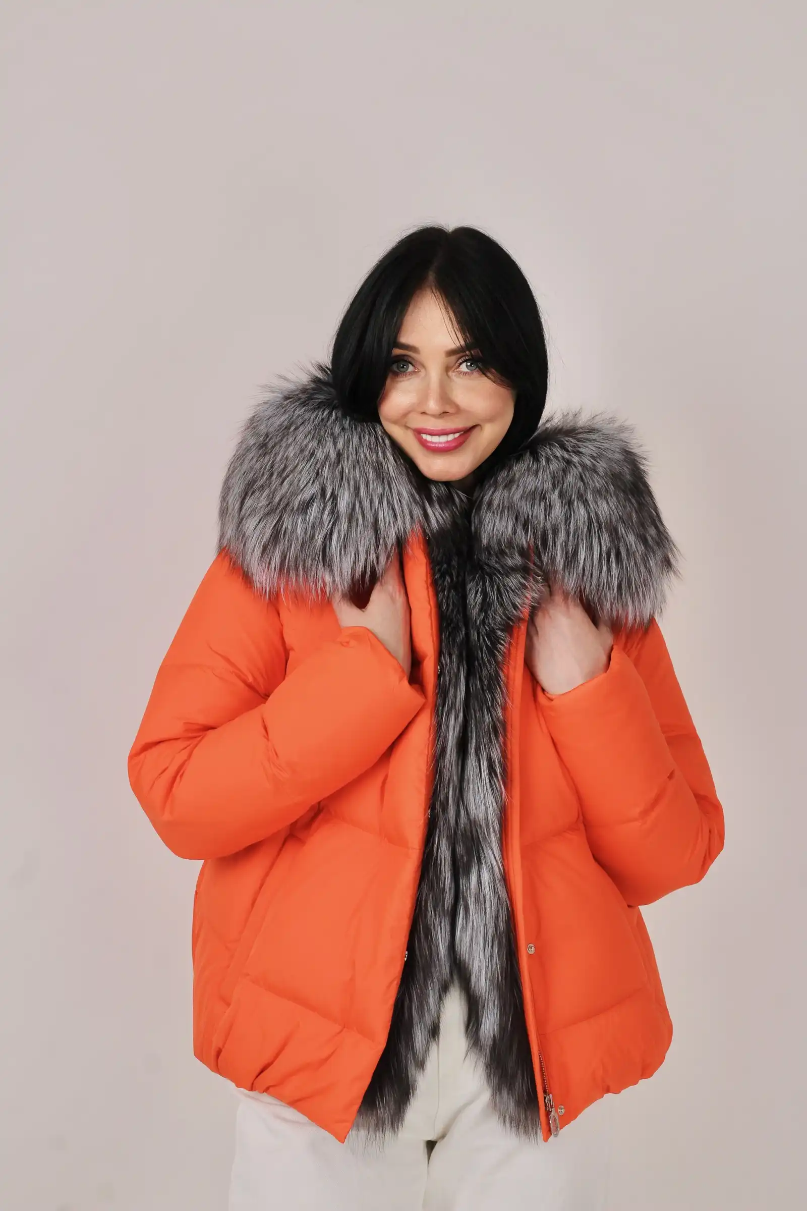 Пуховик c мехом чернобурой лисы SANNY