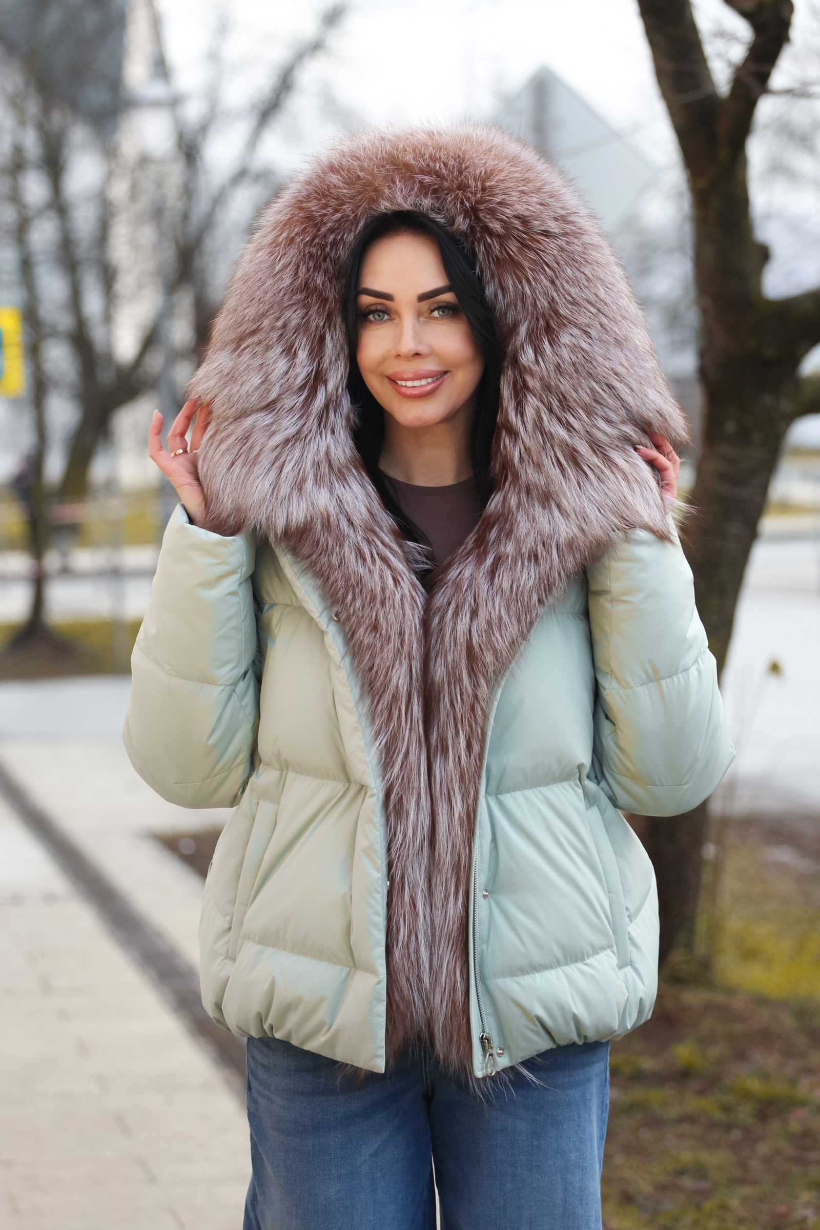 Купить пуховик с мехом чернобурой лисы SANNY