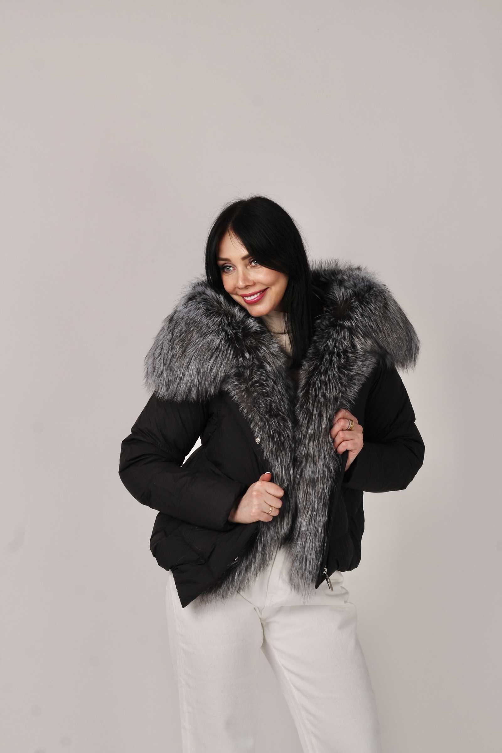 Купить пуховик с мехом чернобурой лисы SANNY