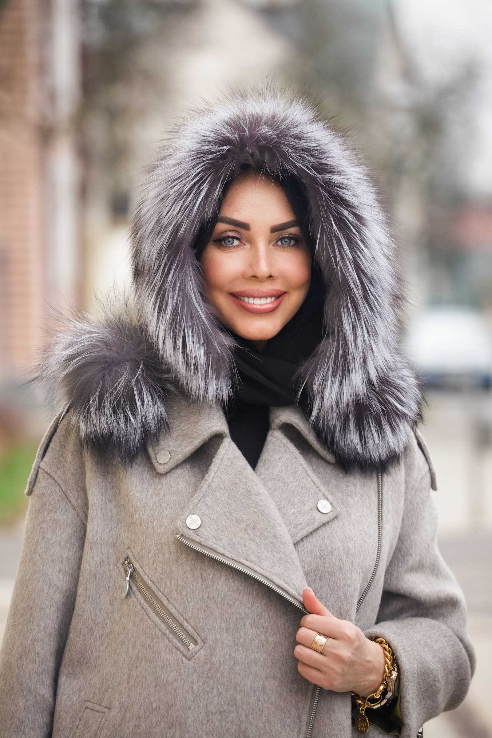 Купить капор с мехом чернобурки/финского песца MIA