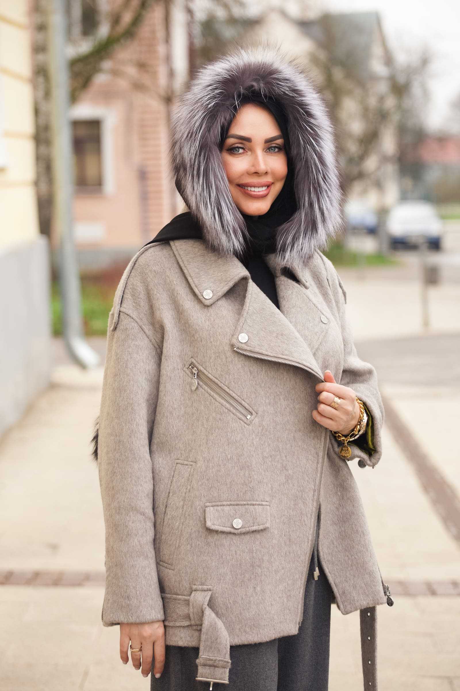 Купить капор с мехом чернобурки/финского песца MIA