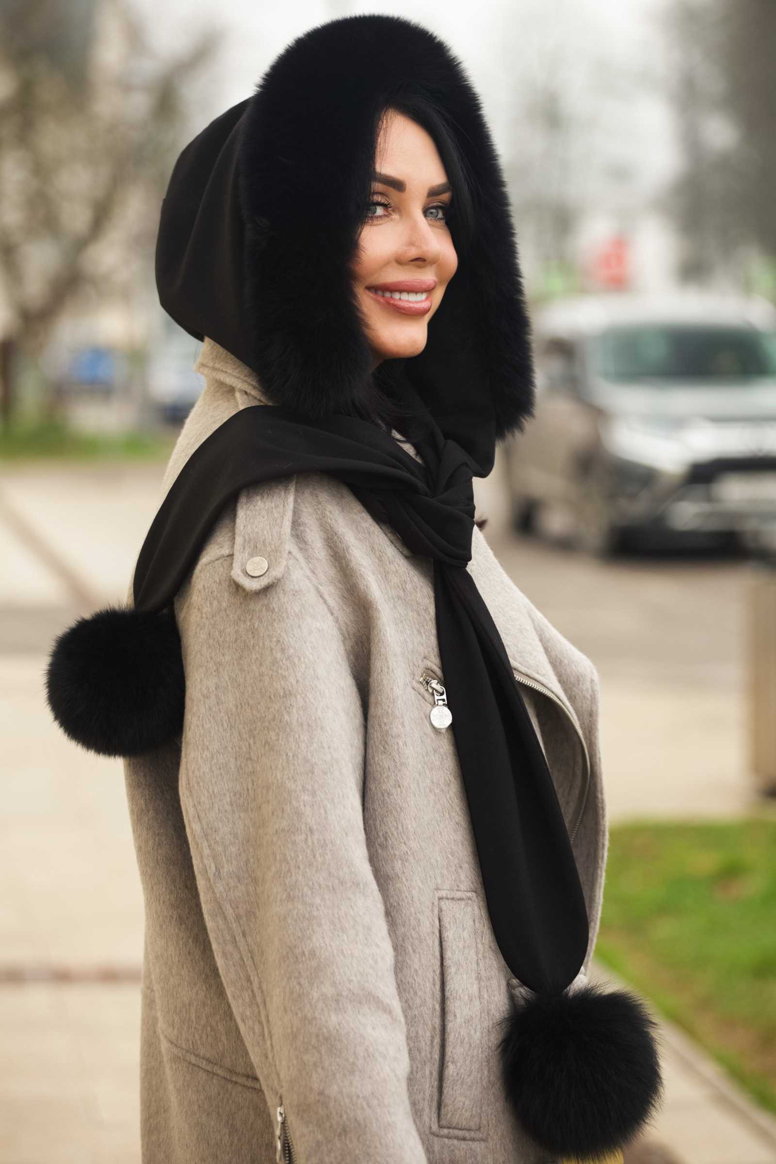 Купить капор с мехом чернобурки/финского песца MIA