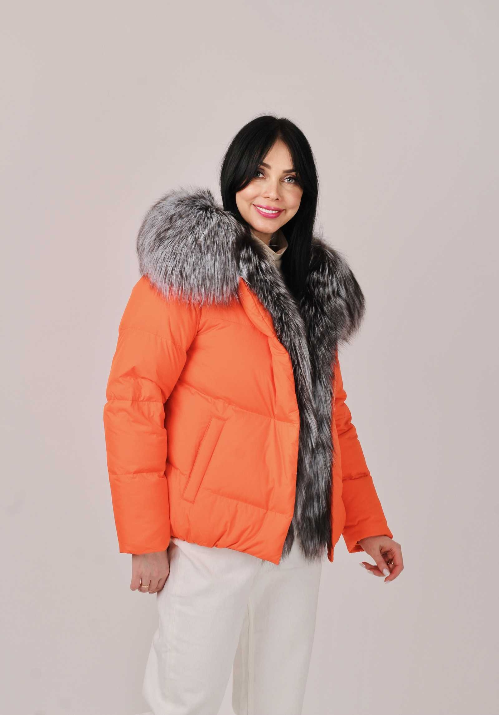 Купить пуховик с мехом чернобурой лисы SANNY