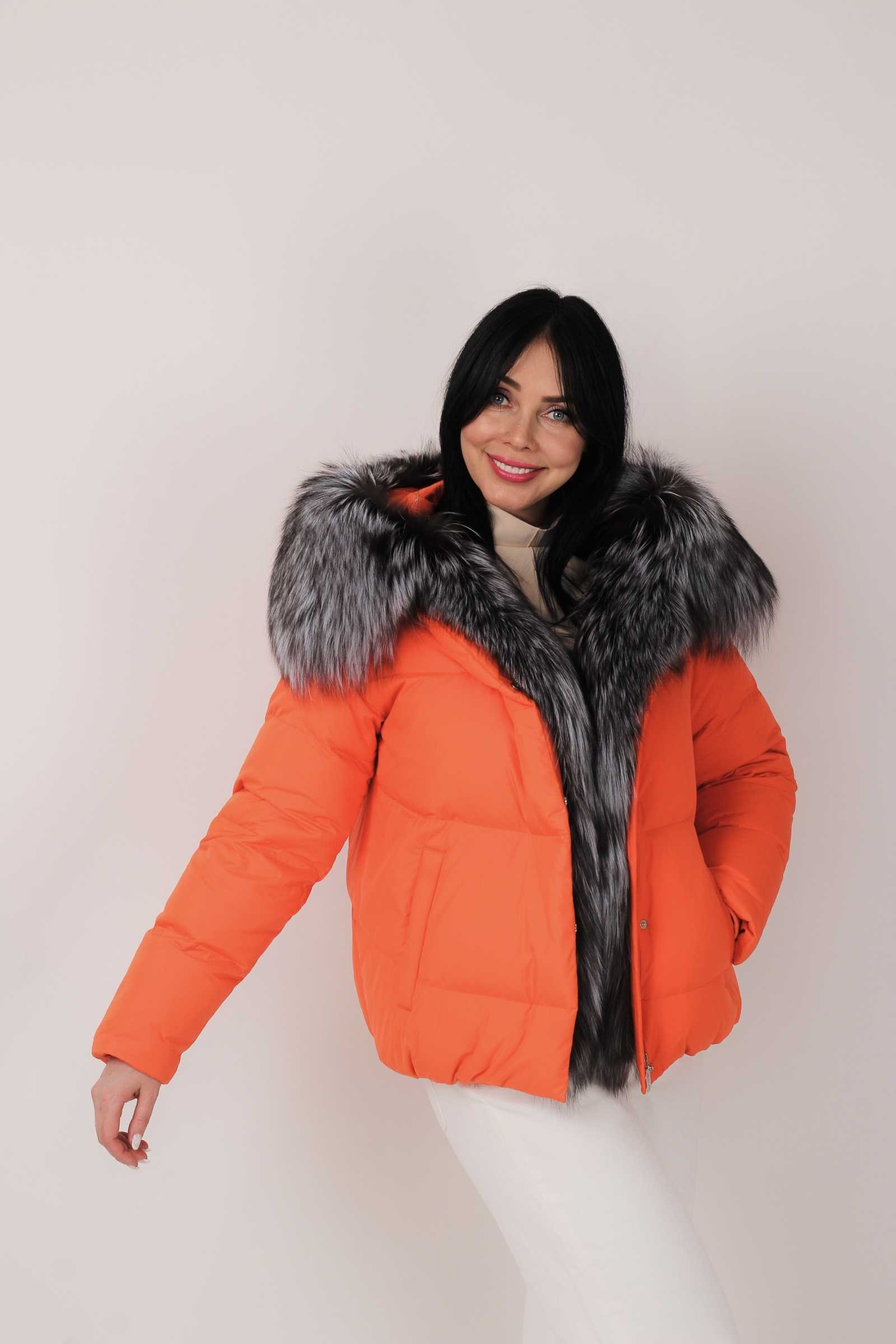 Купить пуховик с мехом чернобурой лисы SANNY