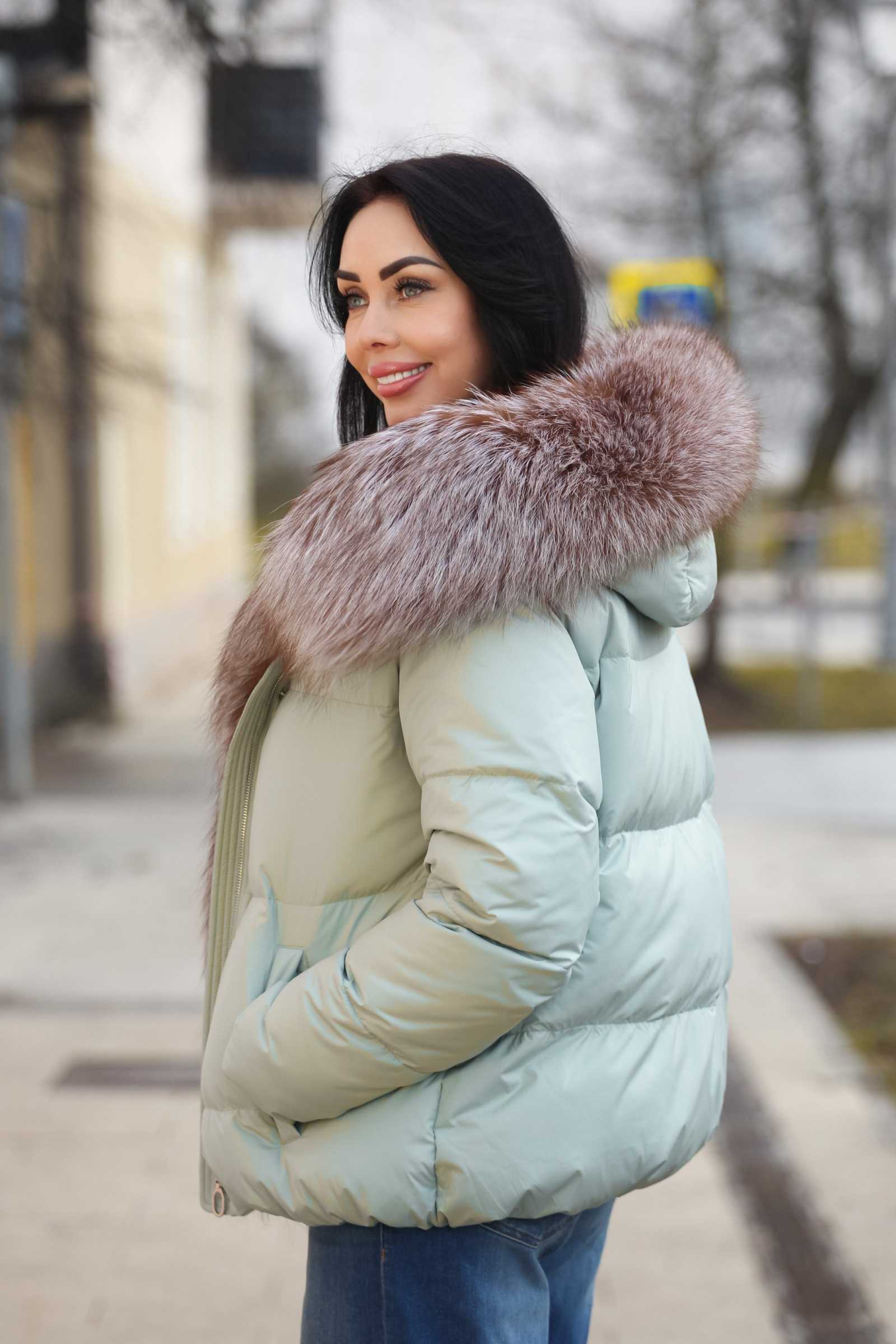 Купить пуховик с мехом чернобурой лисы SANNY