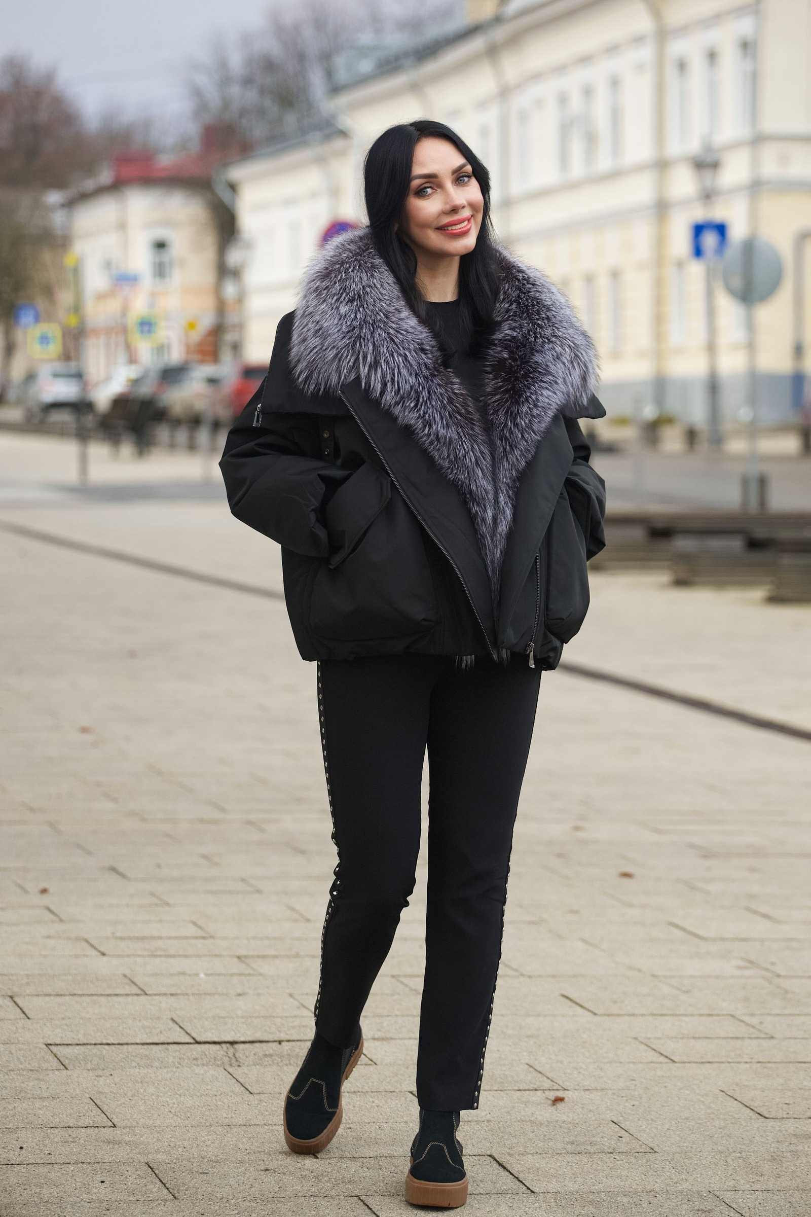 Купить пуховик с мехом чернобурой лисы BARBARA