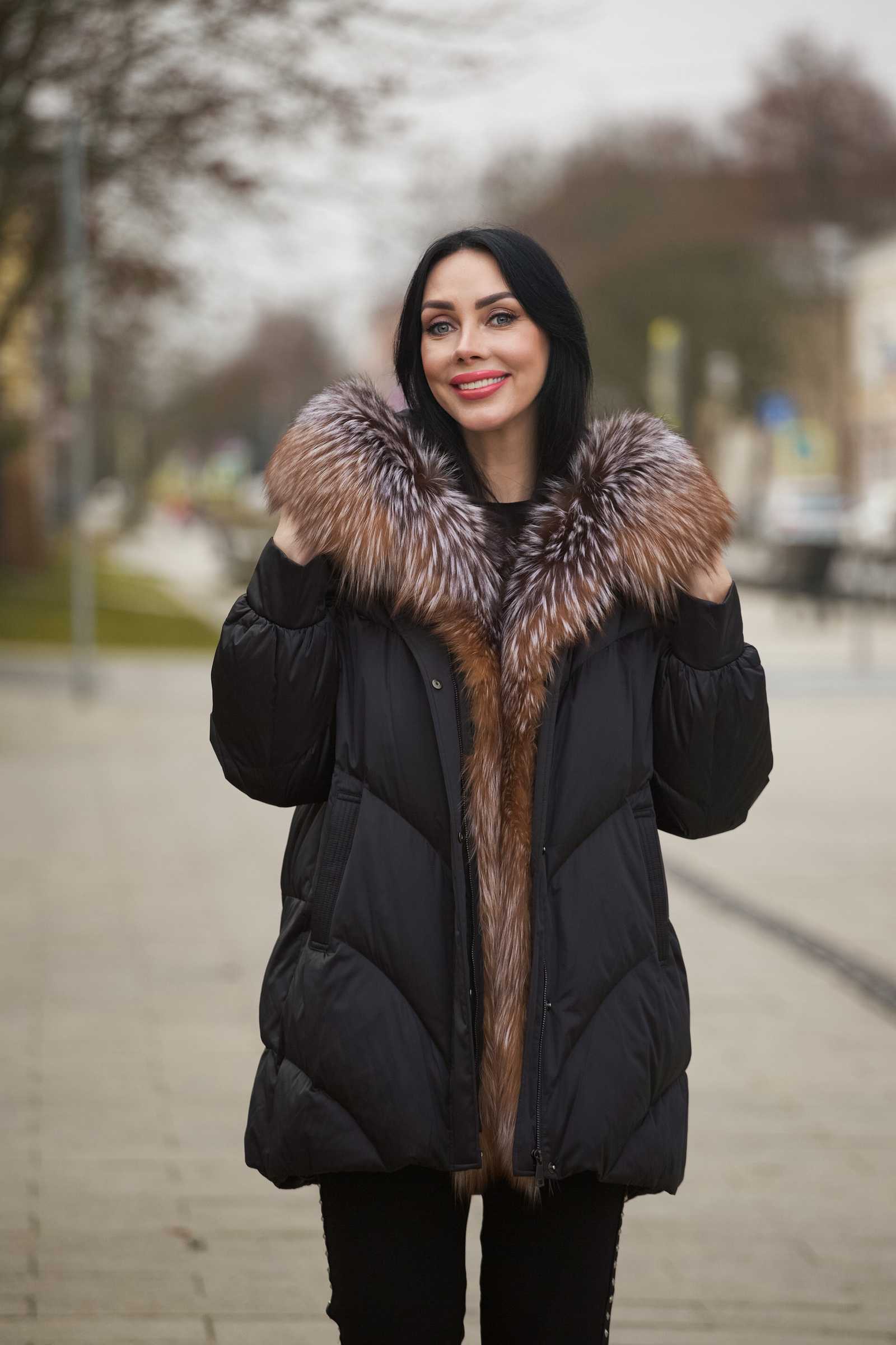 Купить пуховик с мехом чернобурой лисы ALISA