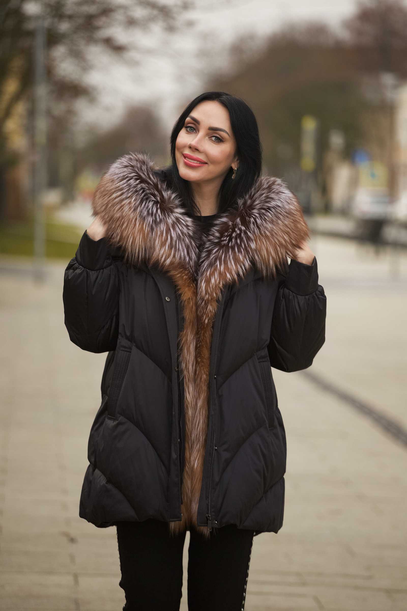 Купить пуховик с мехом чернобурой лисы ALISA