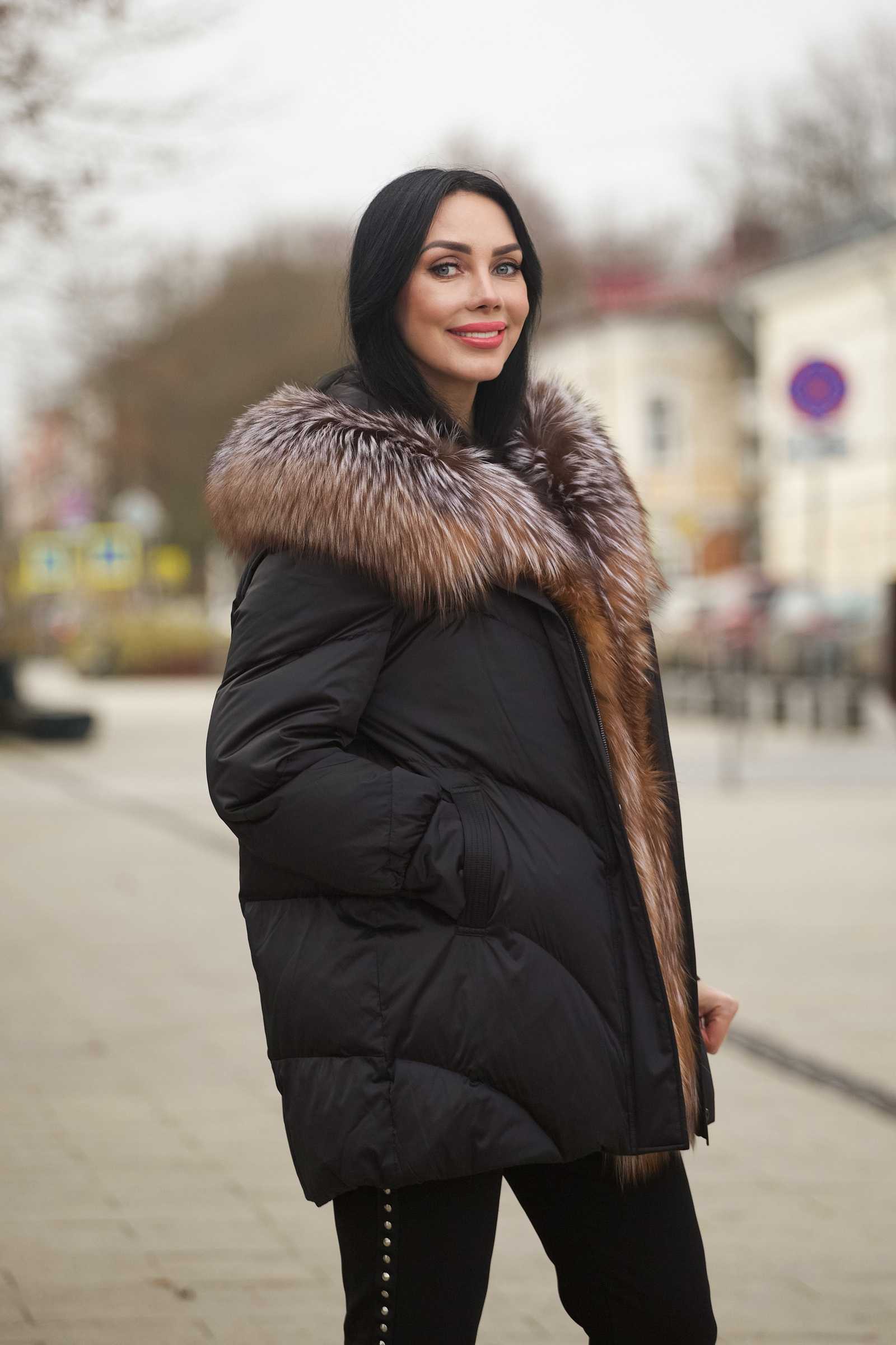 Купить пуховик с мехом чернобурой лисы ALISA