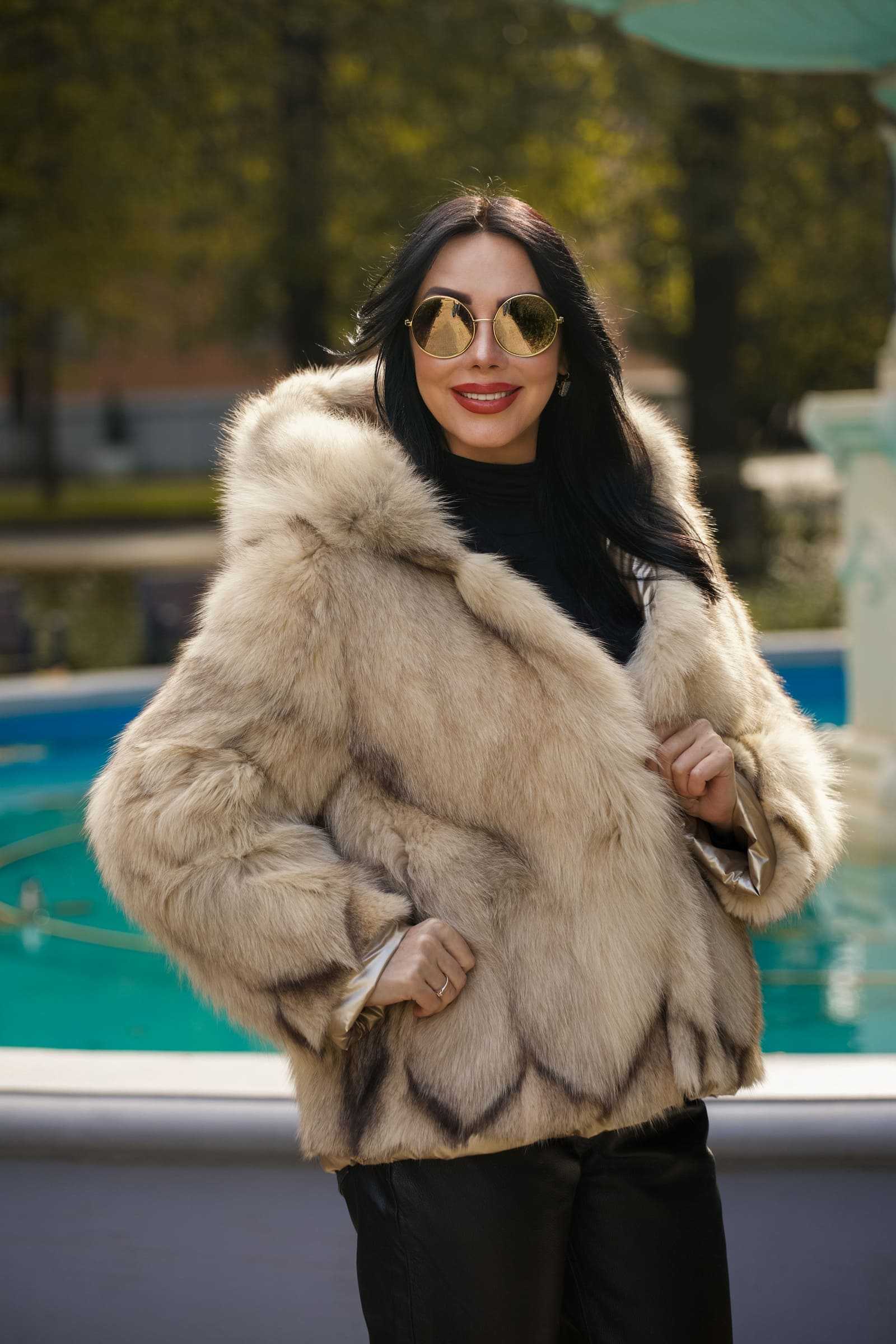 Купить двухсторонний пуховик с мехом лисы WILMA