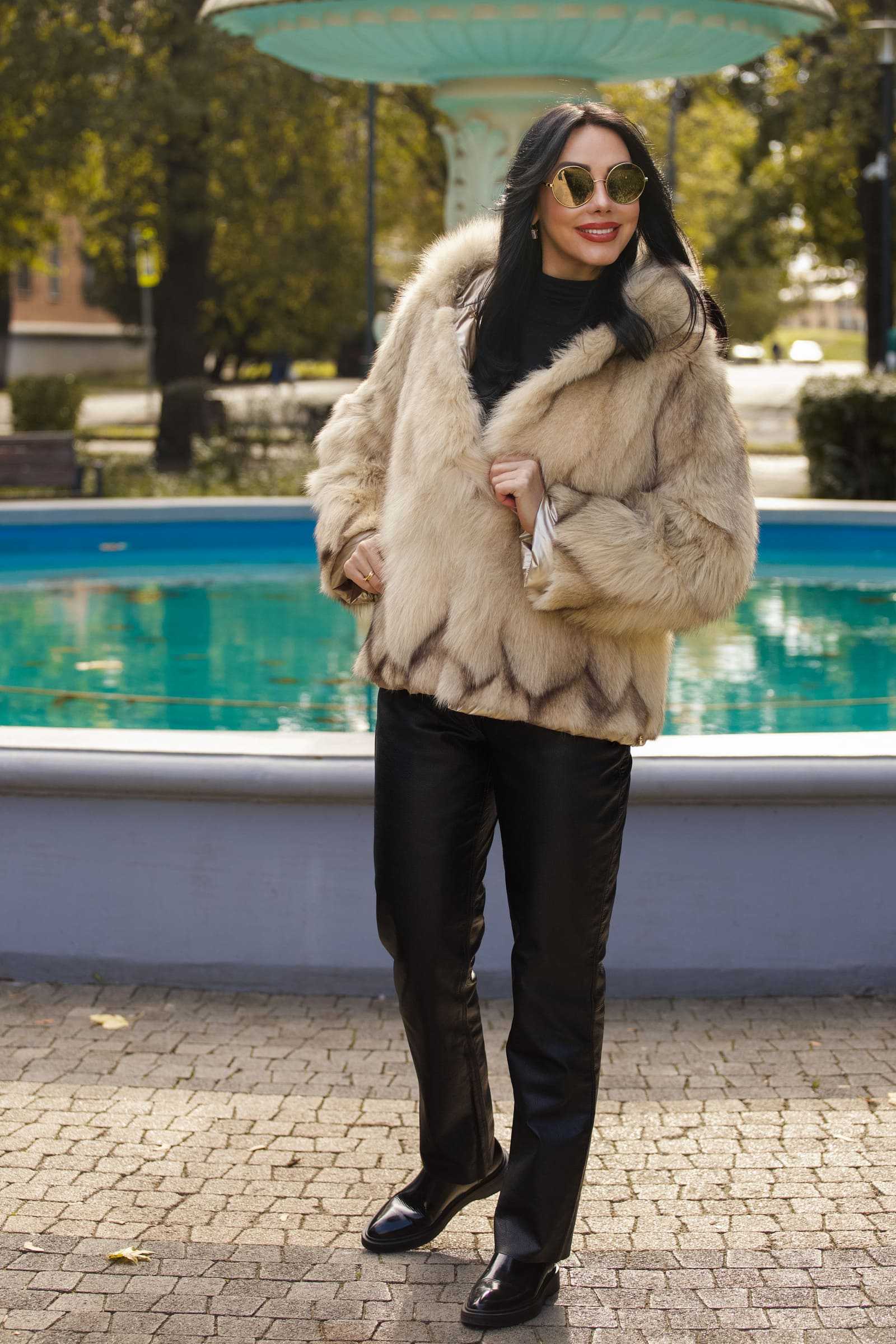 Купить двухсторонний пуховик с мехом лисы WILMA