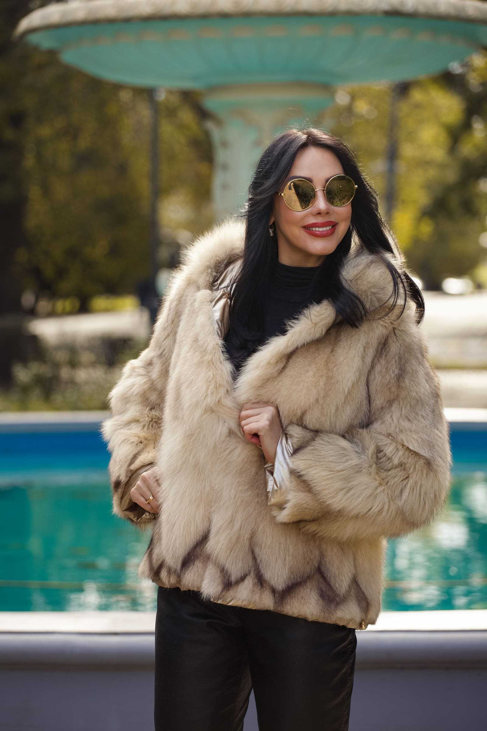 Купить двухсторонний пуховик с мехом лисы WILMA