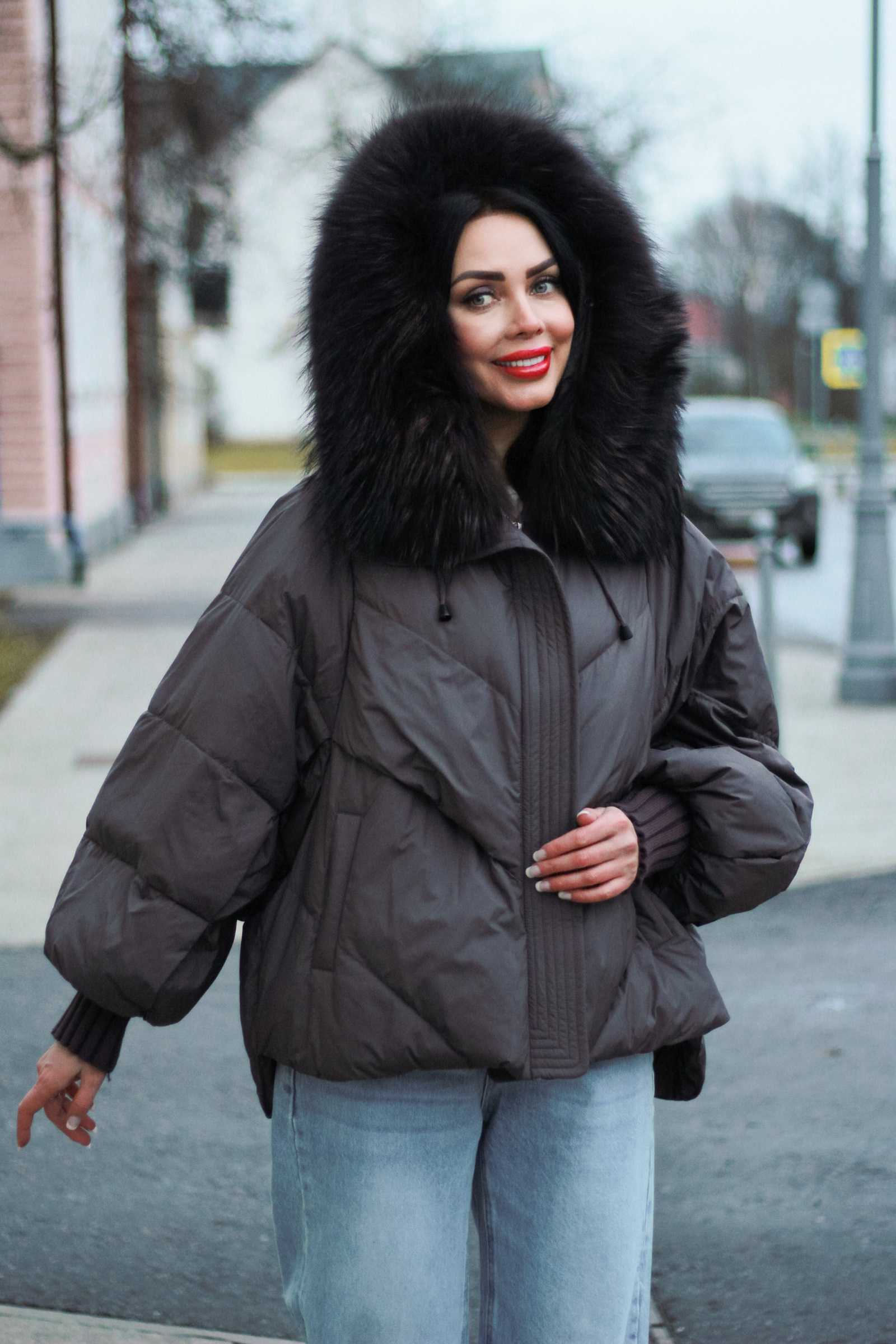 Купить пуховик c мехом финского енота IZZI