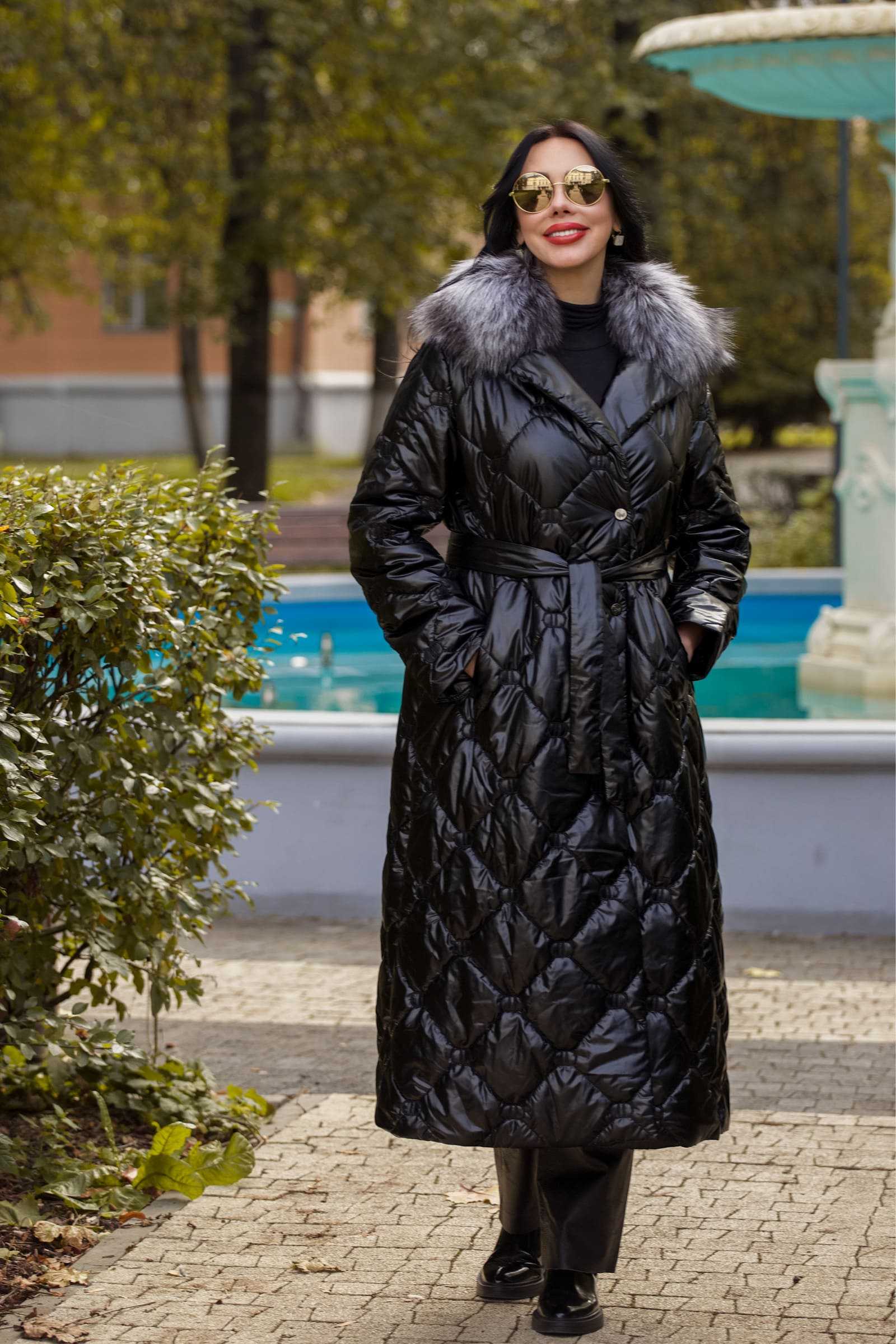 Купить пуховик с мехом чернобурой лисы BRUNA