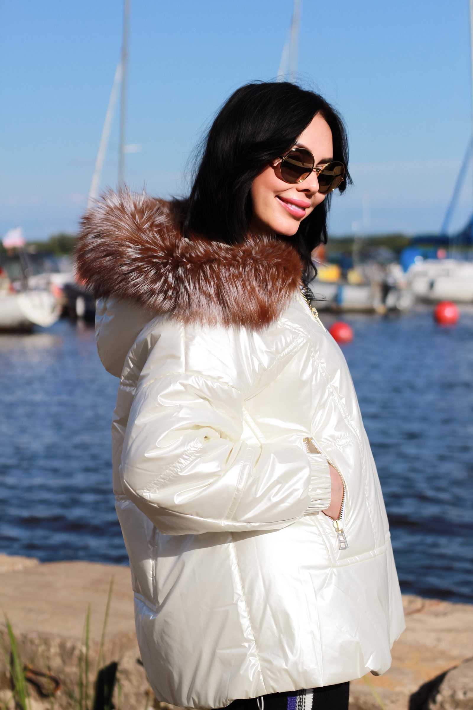 Купить зимнюю куртку c мехом чернобурки PERLA