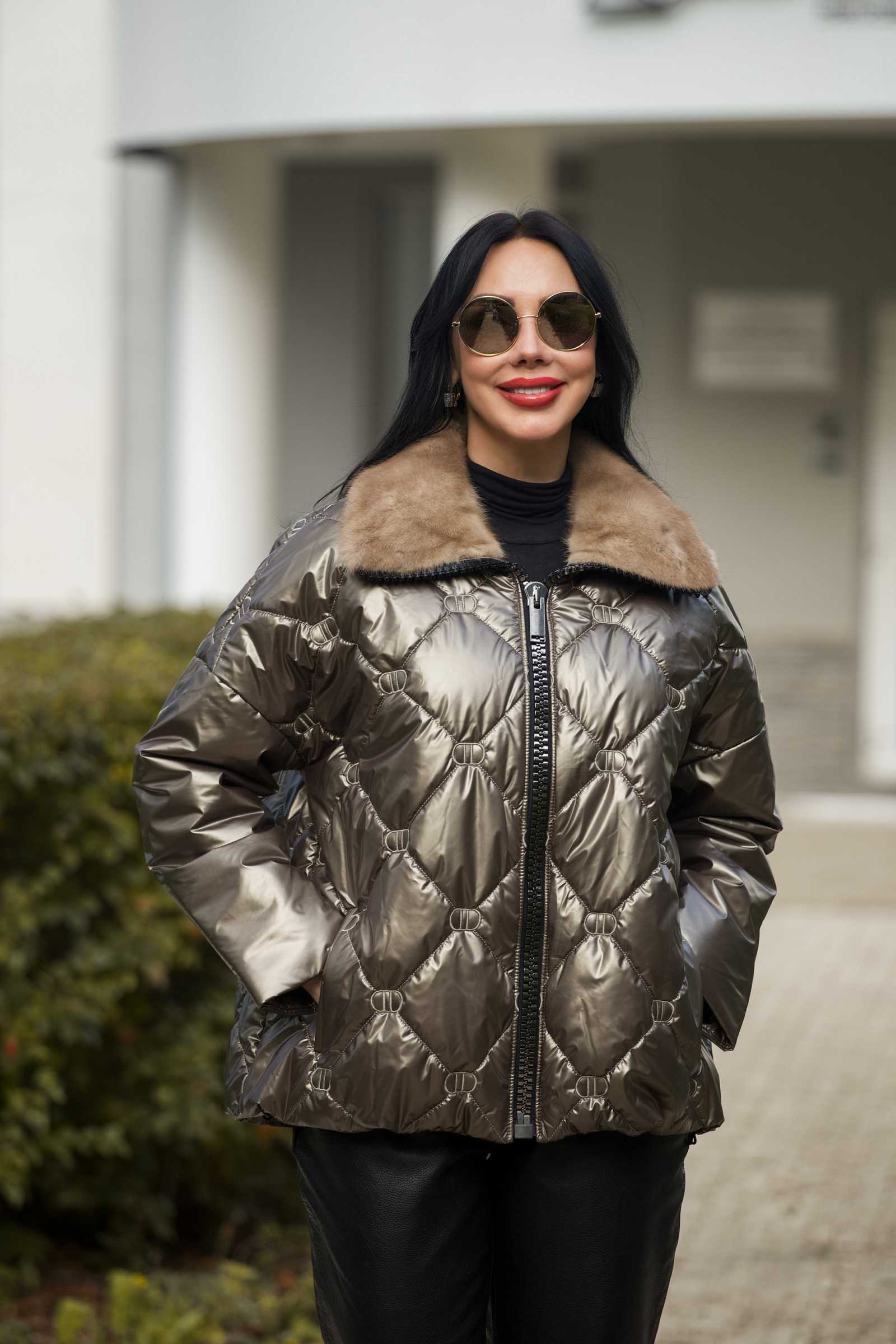 Купить зимнюю куртку c мехом норки BELIS