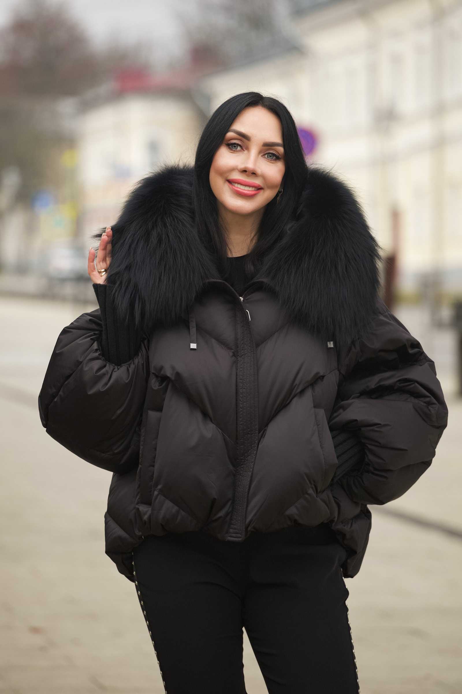 Купить пуховик c мехом чернобурой лисы IZZI