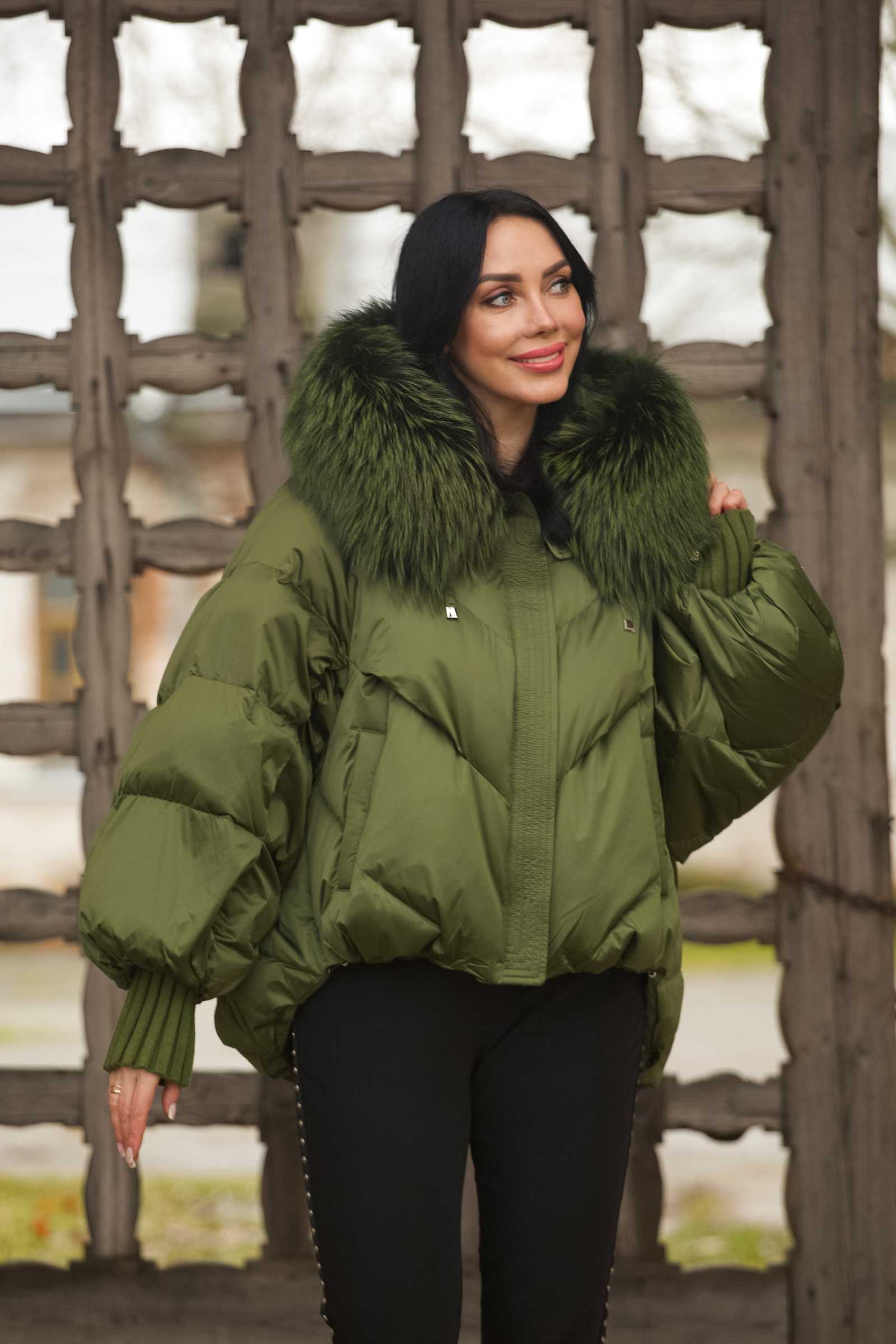 Купить пуховик c мехом чернобурой лисы IZZI