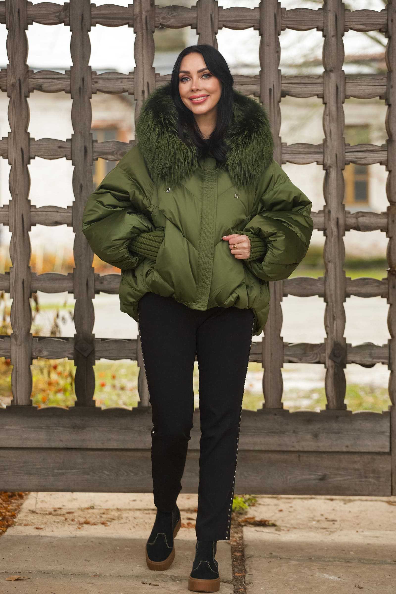 Купить пуховик c мехом чернобурой лисы IZZI