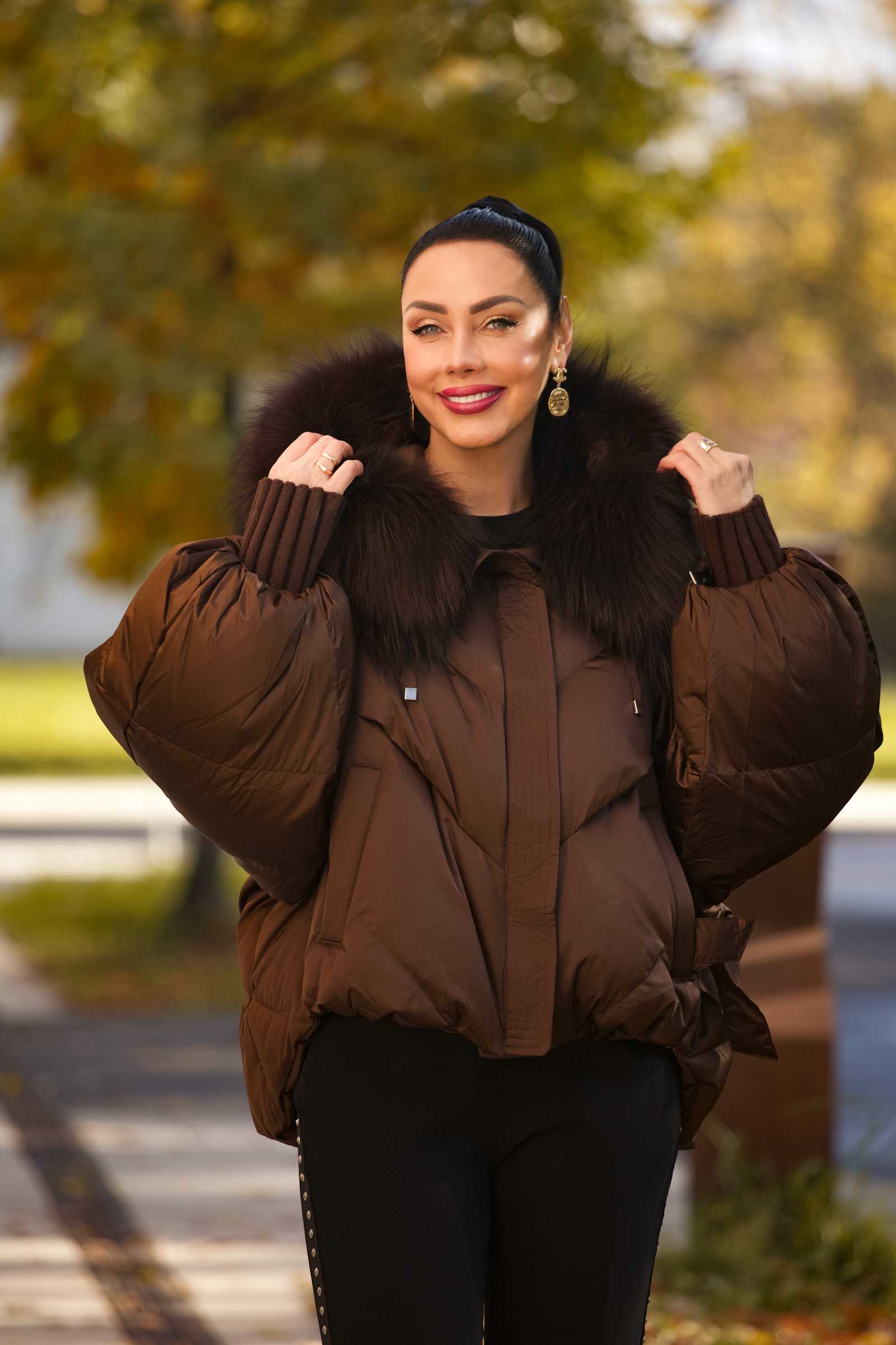 Пуховик c мехом чернобурой лисы IZZI цвет коричневый