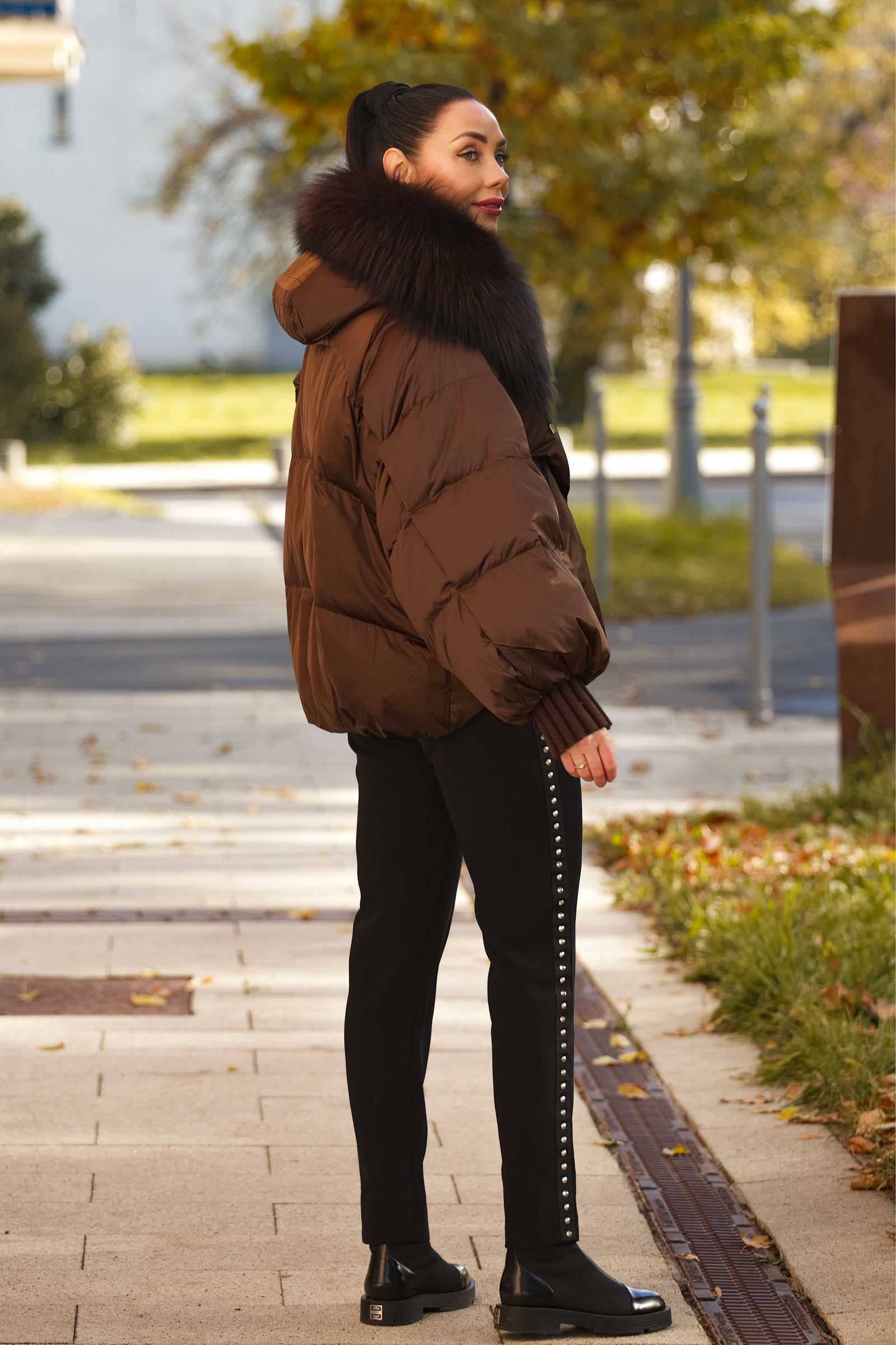 Купить пуховик c мехом чернобурой лисы IZZI