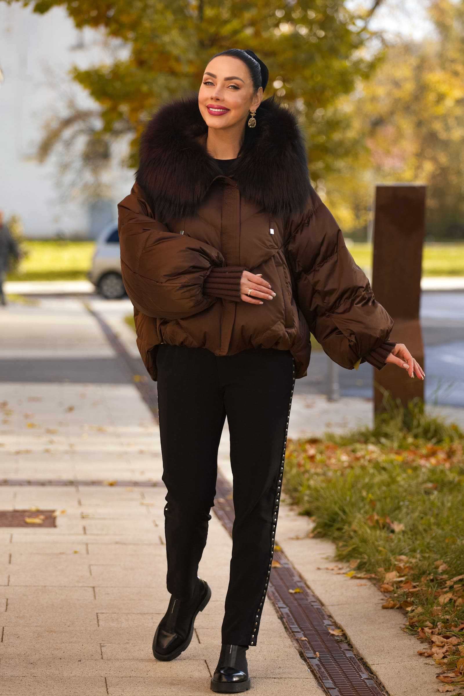 Купить пуховик c мехом чернобурой лисы IZZI