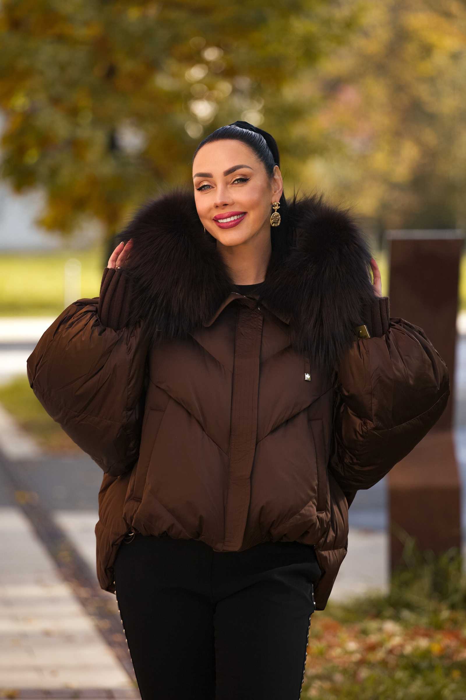 Купить пуховик c мехом чернобурой лисы IZZI