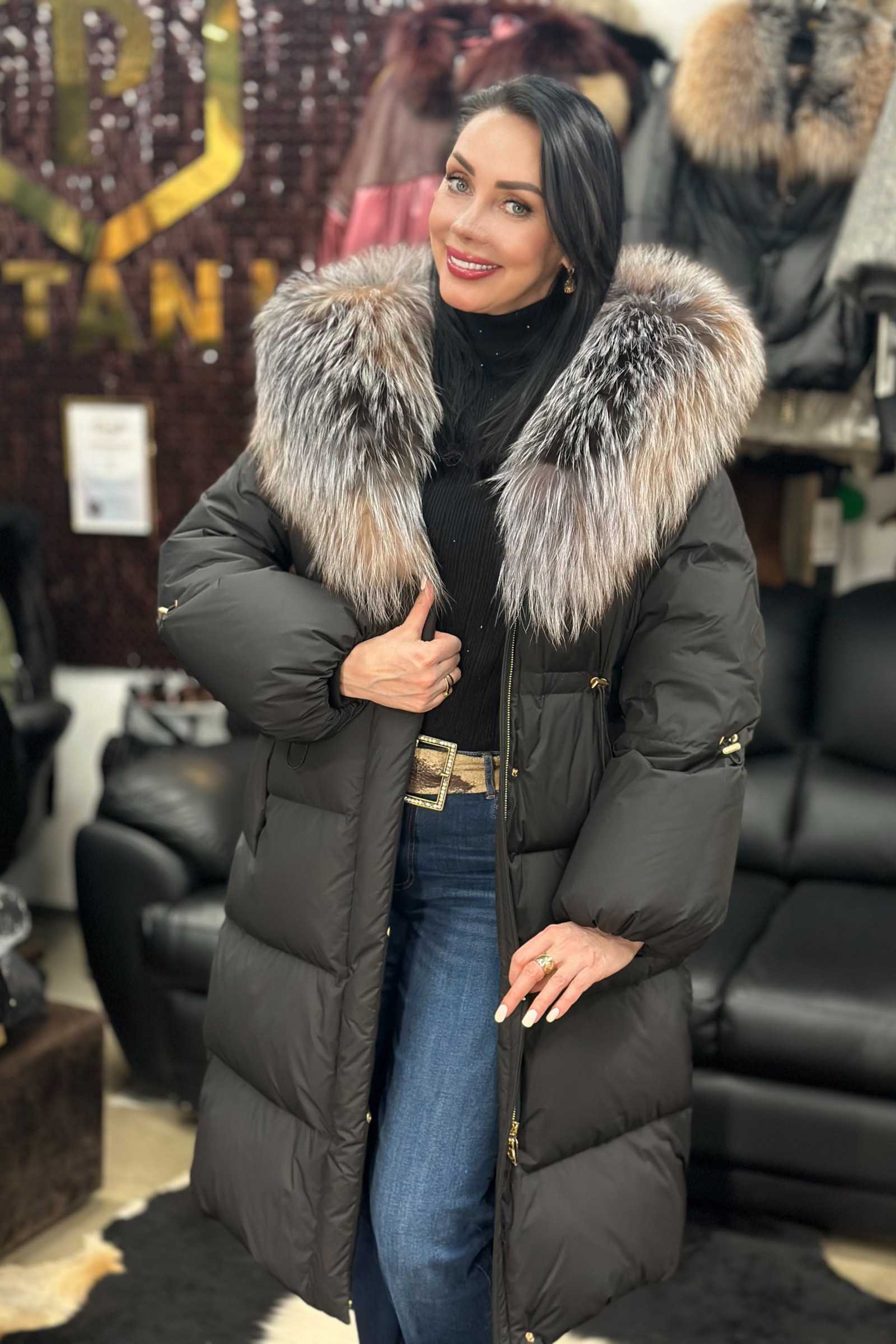 Купить женский длинный пуховик с мехом чернобурой лисы ROLEXSA