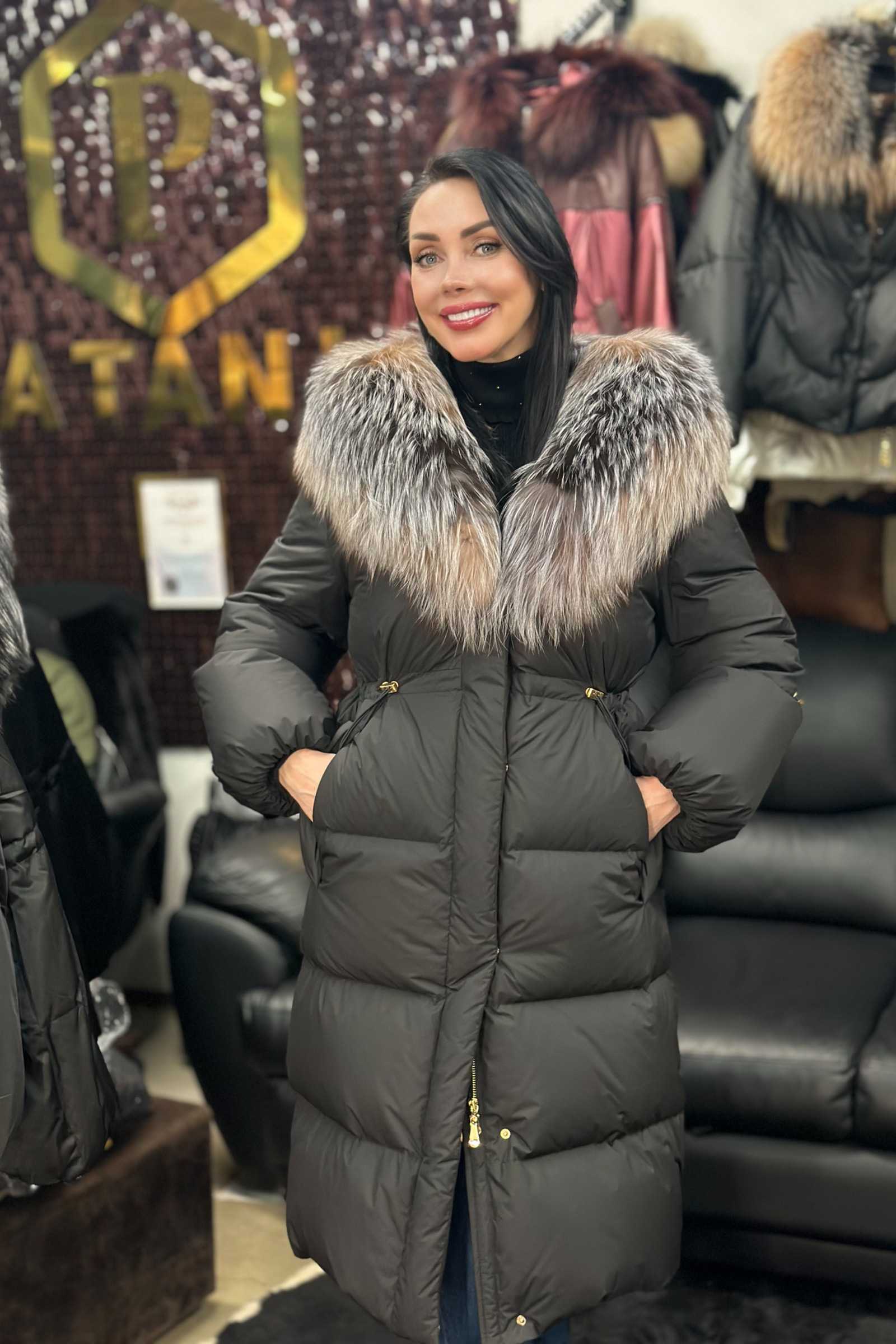Купить женский длинный пуховик с мехом чернобурой лисы ROLEXSA