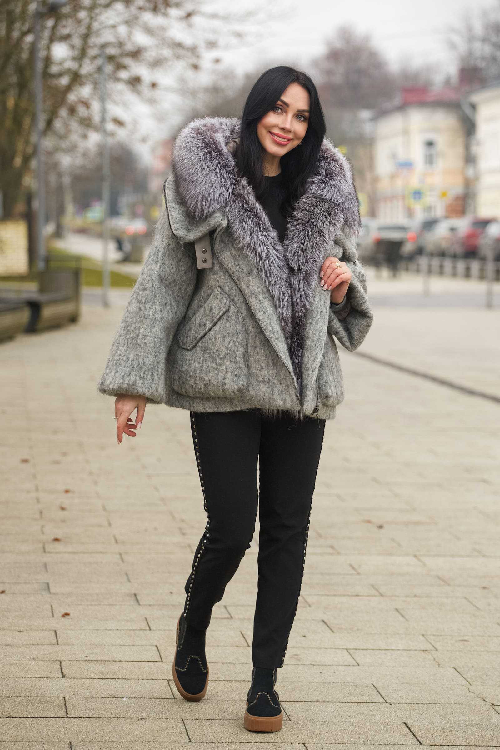 Купить пуховик с мехом чернобурой лисы MARIANNA