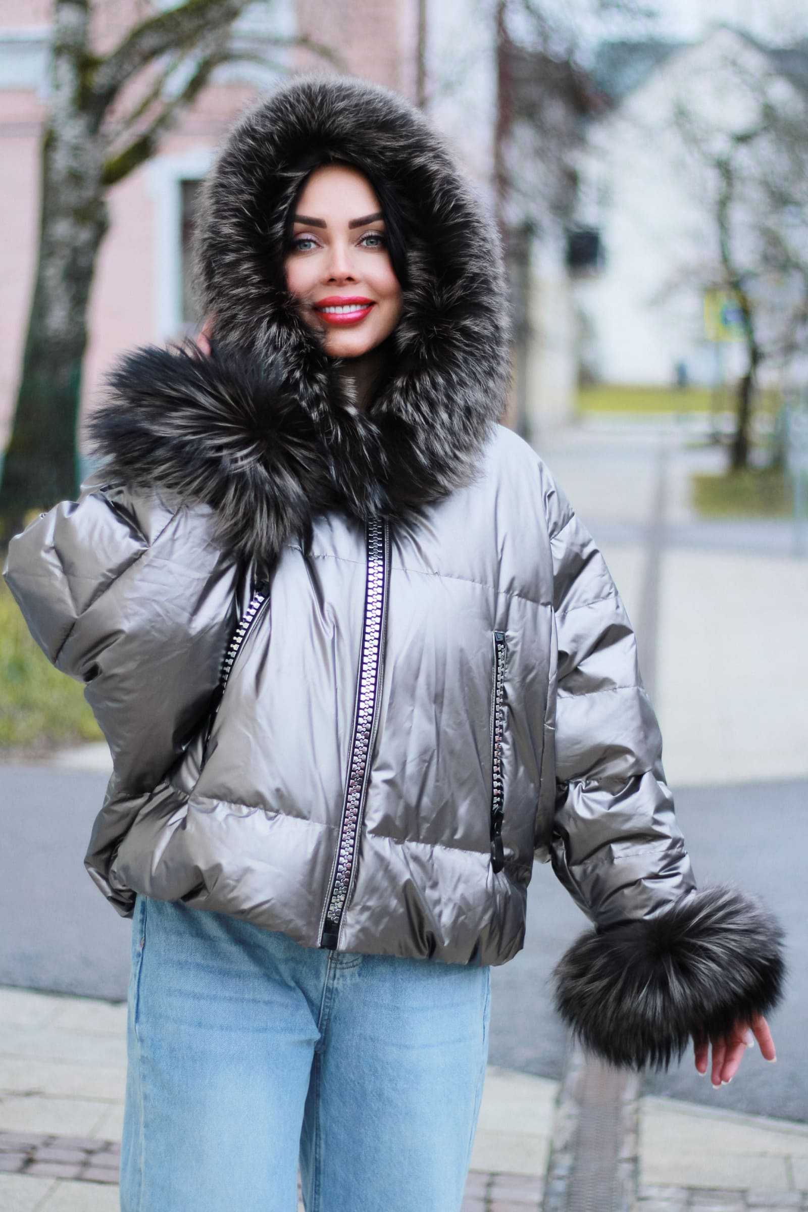 Купить женский пуховик с мехом чернобурой лисы FLORA