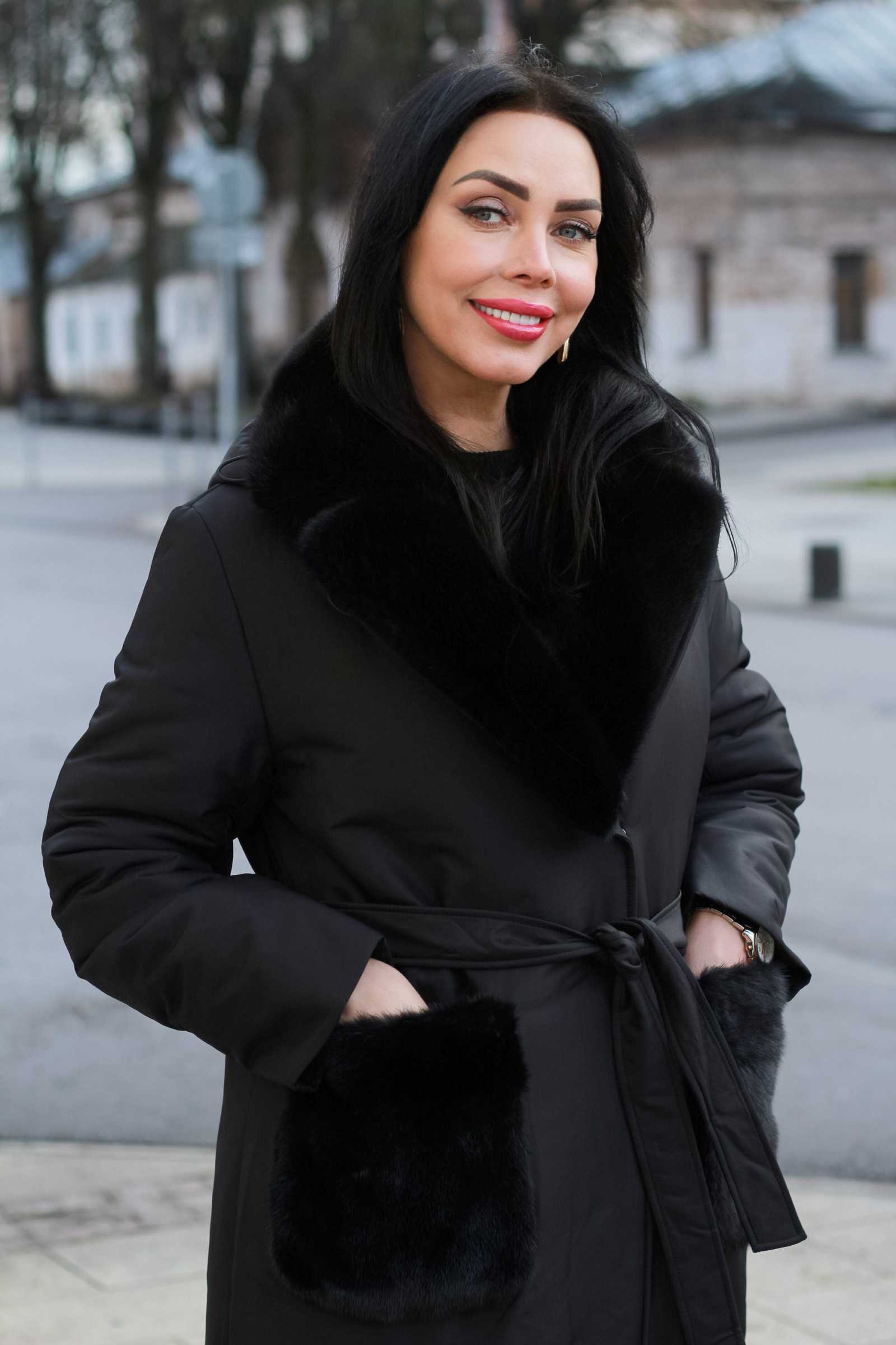 Купить зимнее пальто с мехом норки NIKA