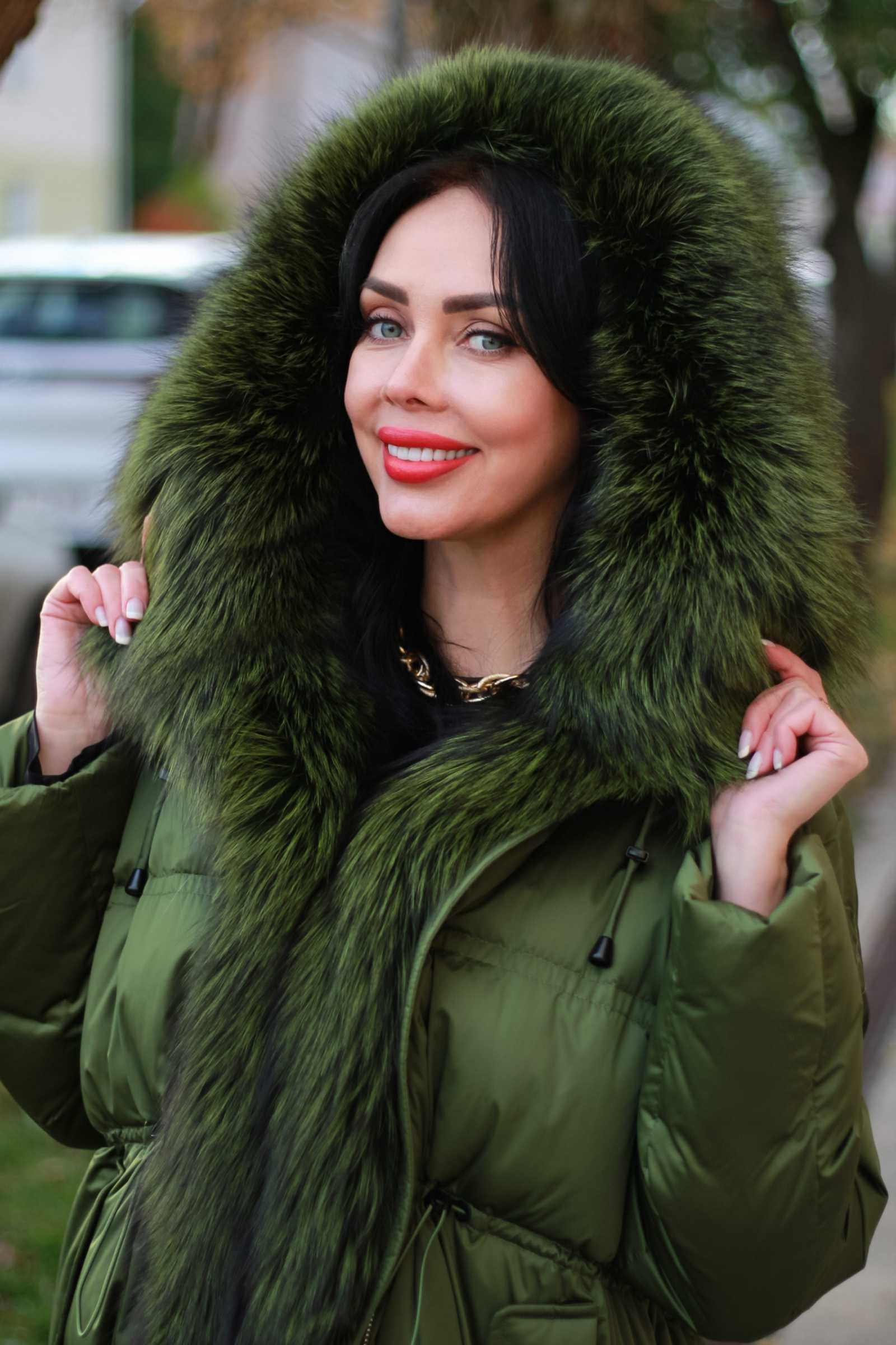 Купить женский пуховик с мехом лисы SIMONA