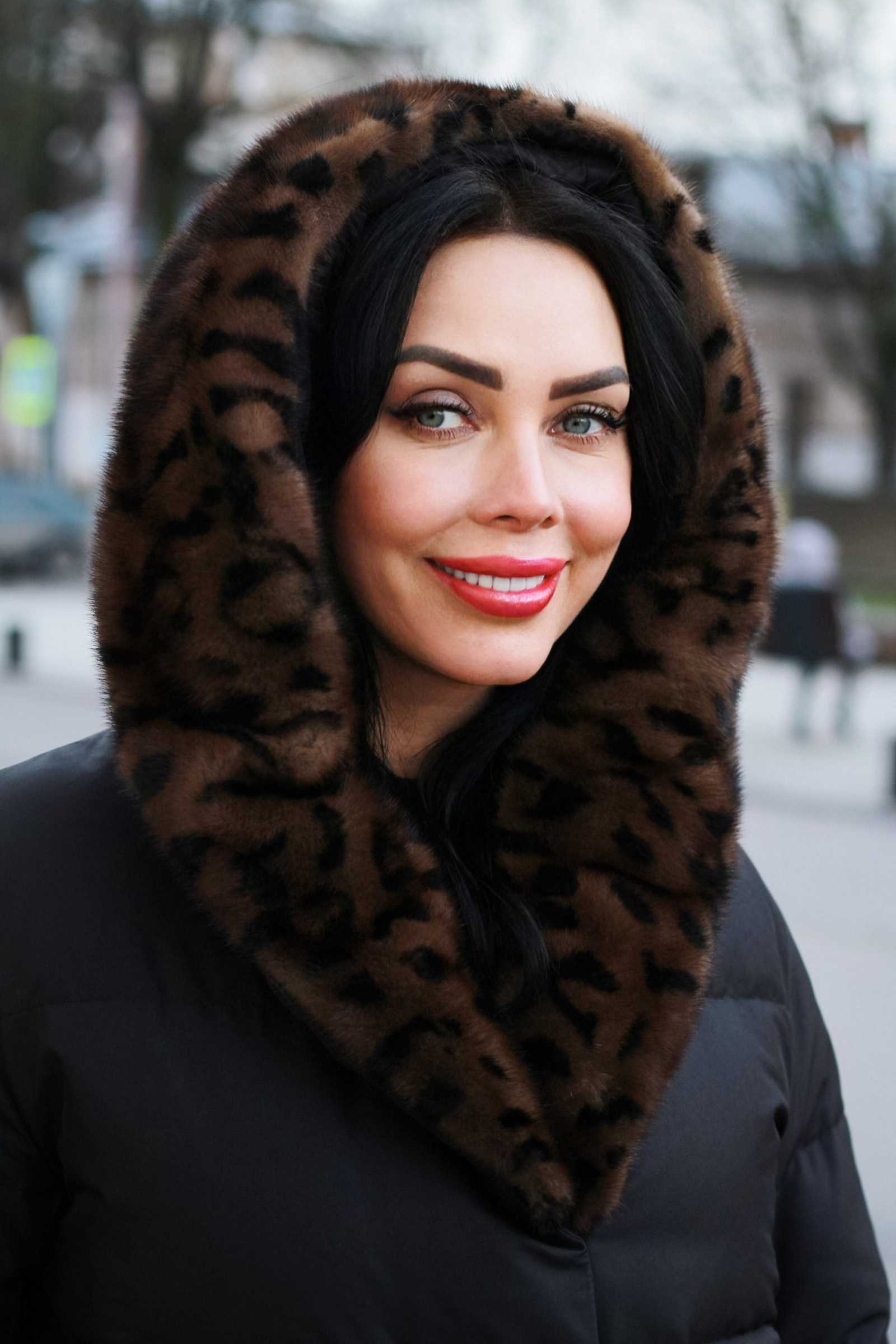 Купить длинный женский пуховик с норкой ALLA