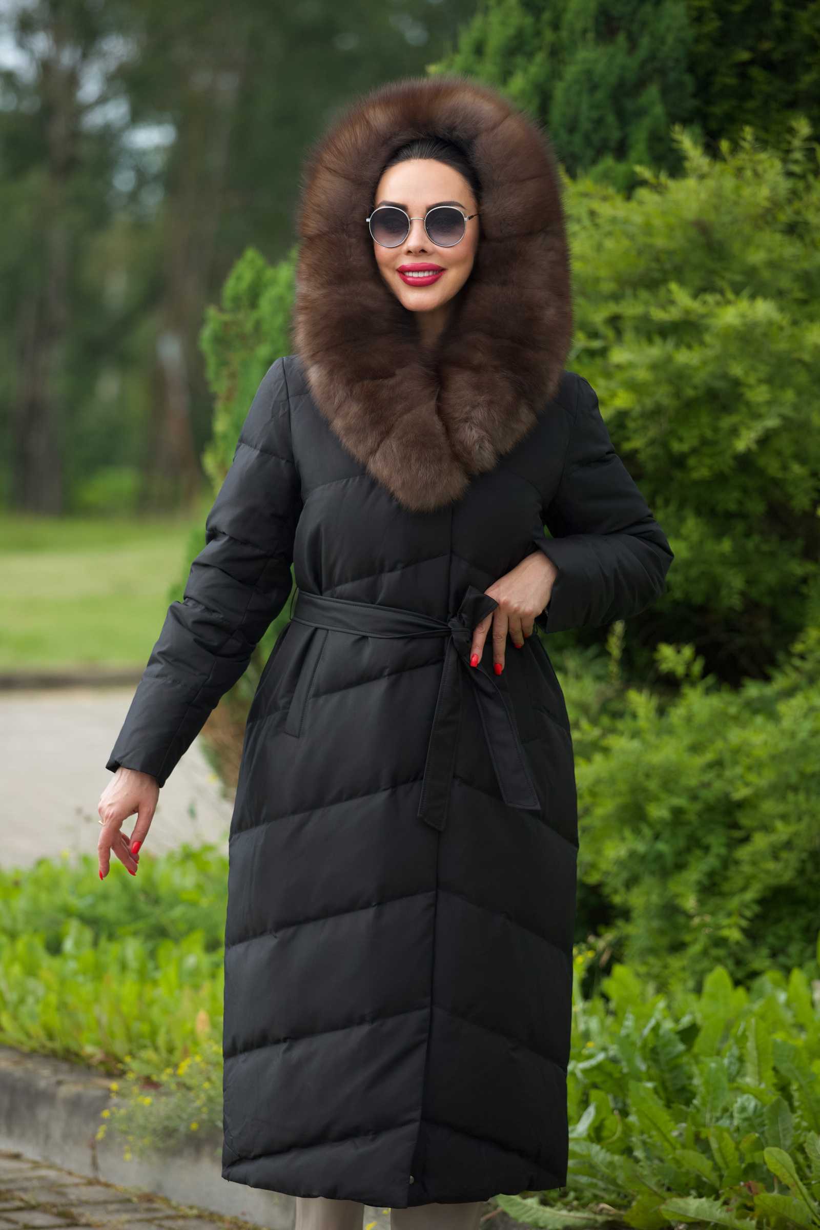 Купить длинный женский пуховик с песцом ADELINA