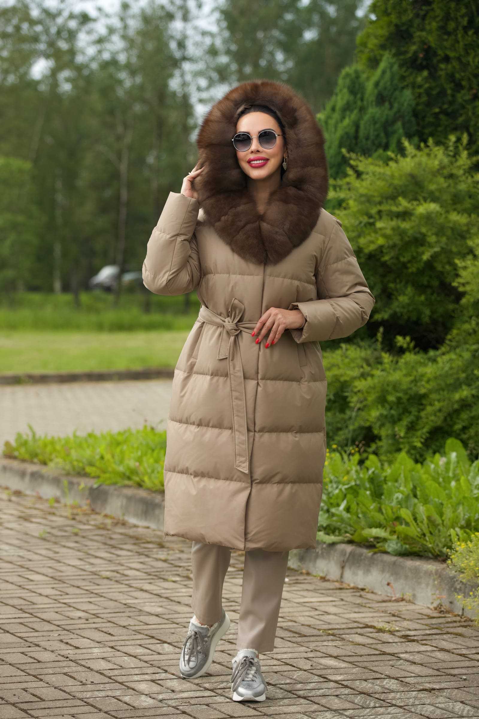 Купить длинный женский пуховик с песцом ADELINA
