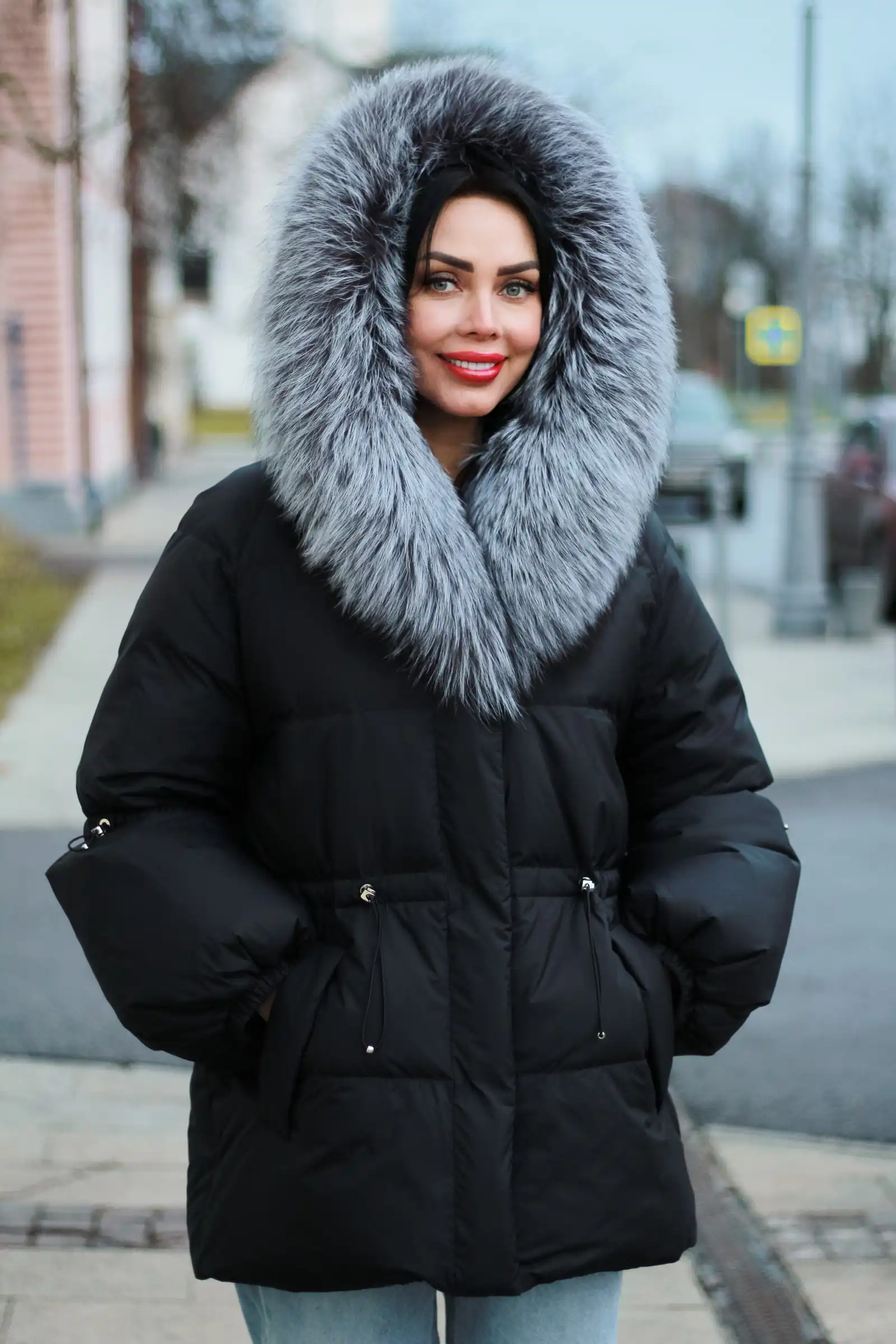 Пуховик c мехом чернобурой лисы LINA