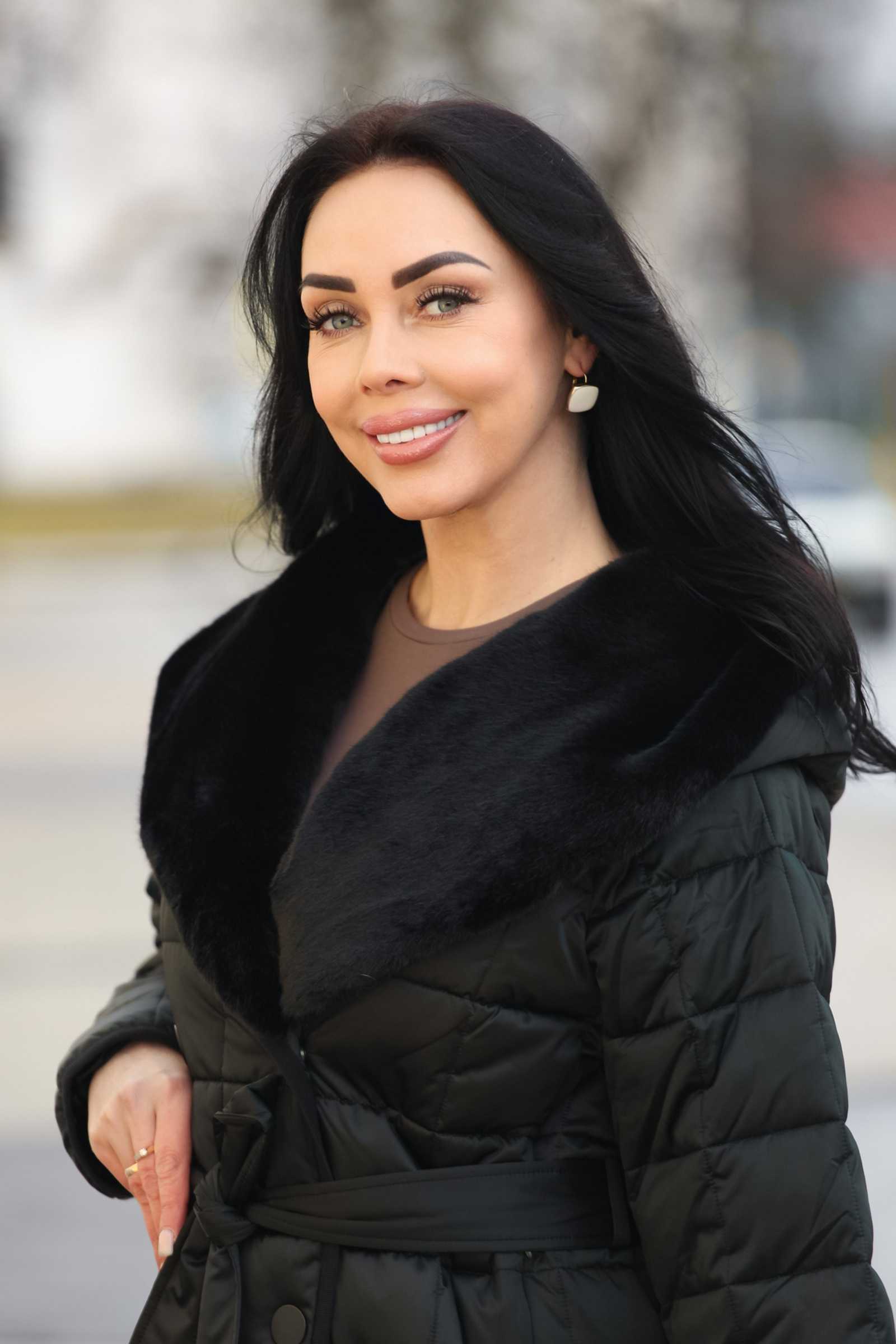 Женское зимнее стеганое пальто DIVA с капюшоном из эконорки — купить от 50 до 58 размера | Patania DIVA