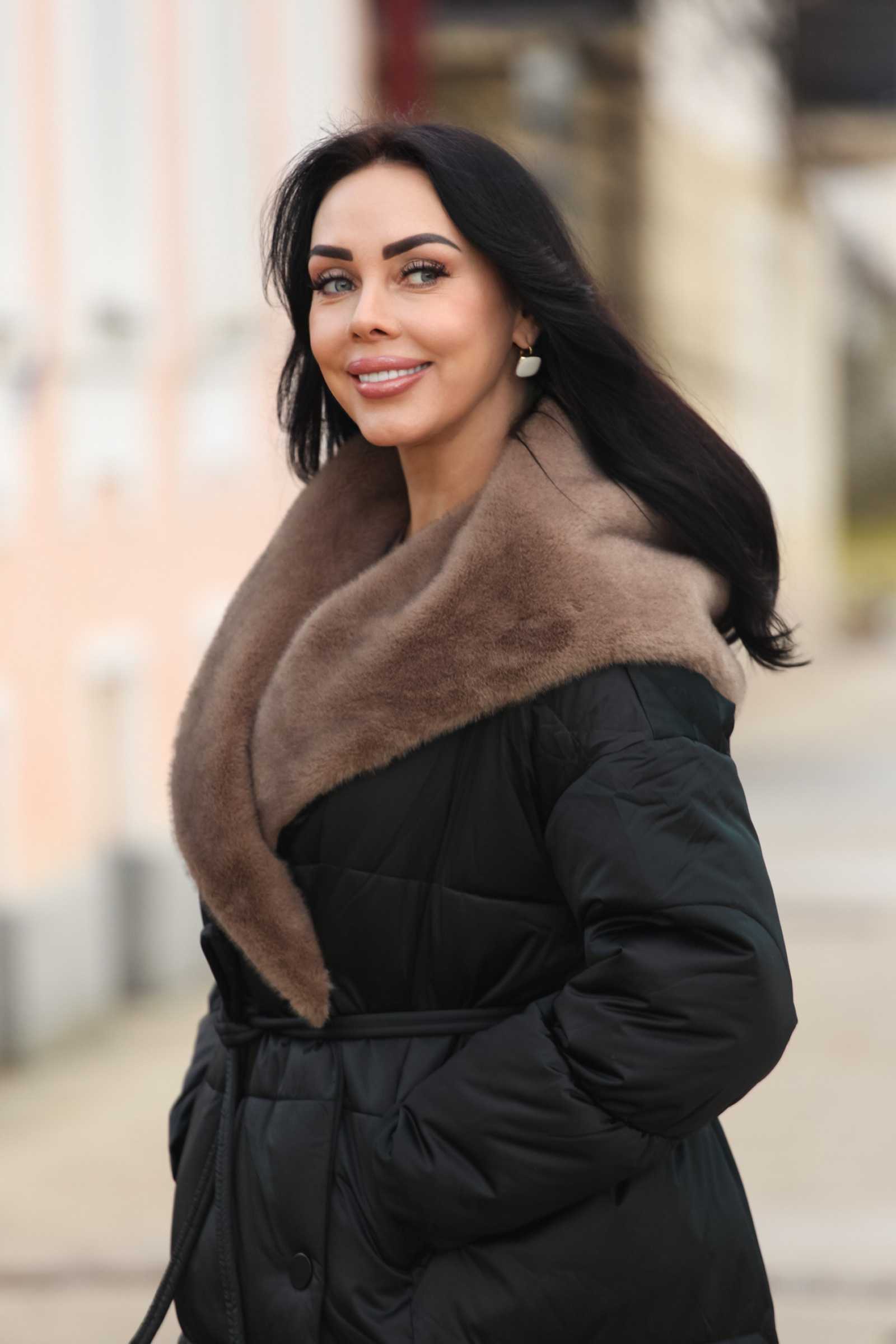 Женское зимнее стеганое пальто DIVA с капюшоном из эконорки — купить от 50 до 58 размера | Patania DIVA