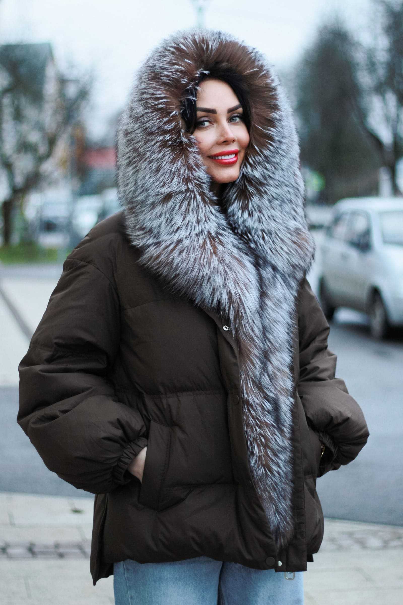 Пуховик с мехом чернобурой лисы MIRELA