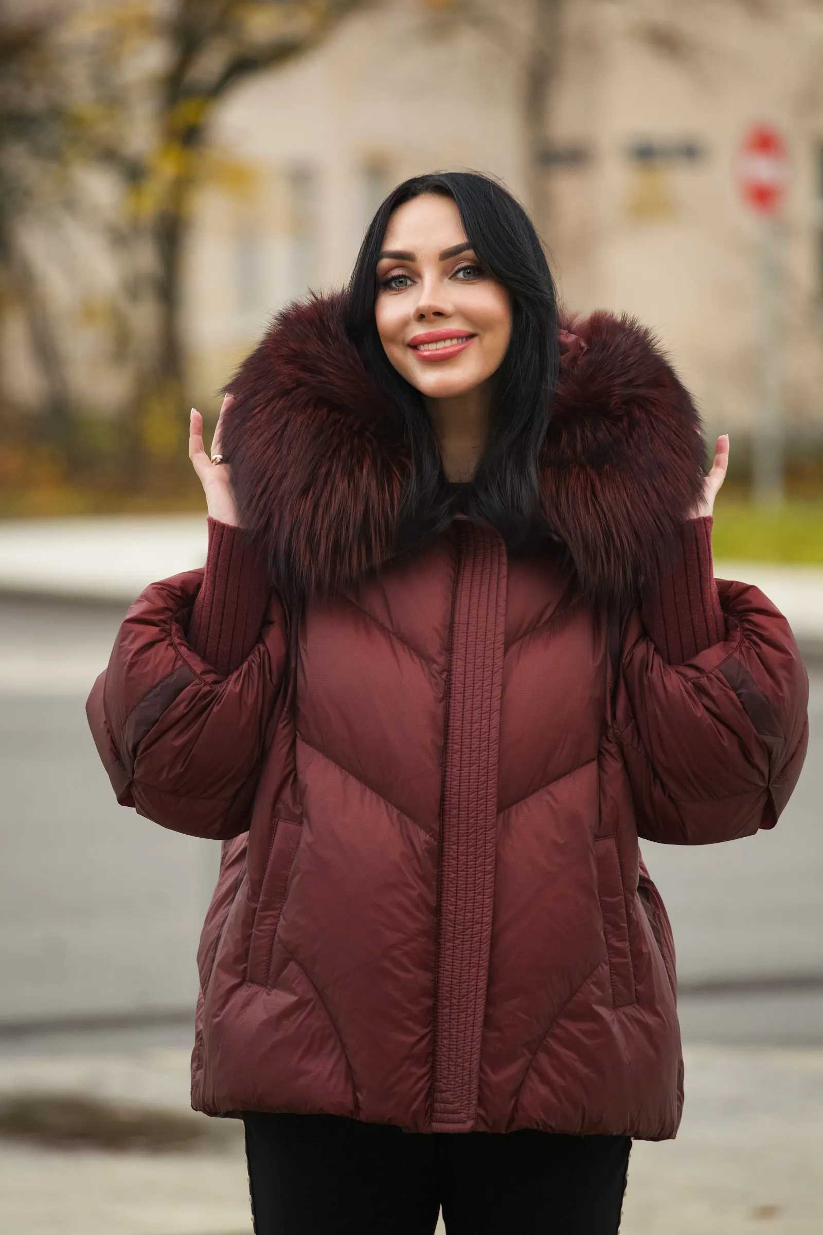 Купить пуховик с мехом чернобурой лисы IZOLDA