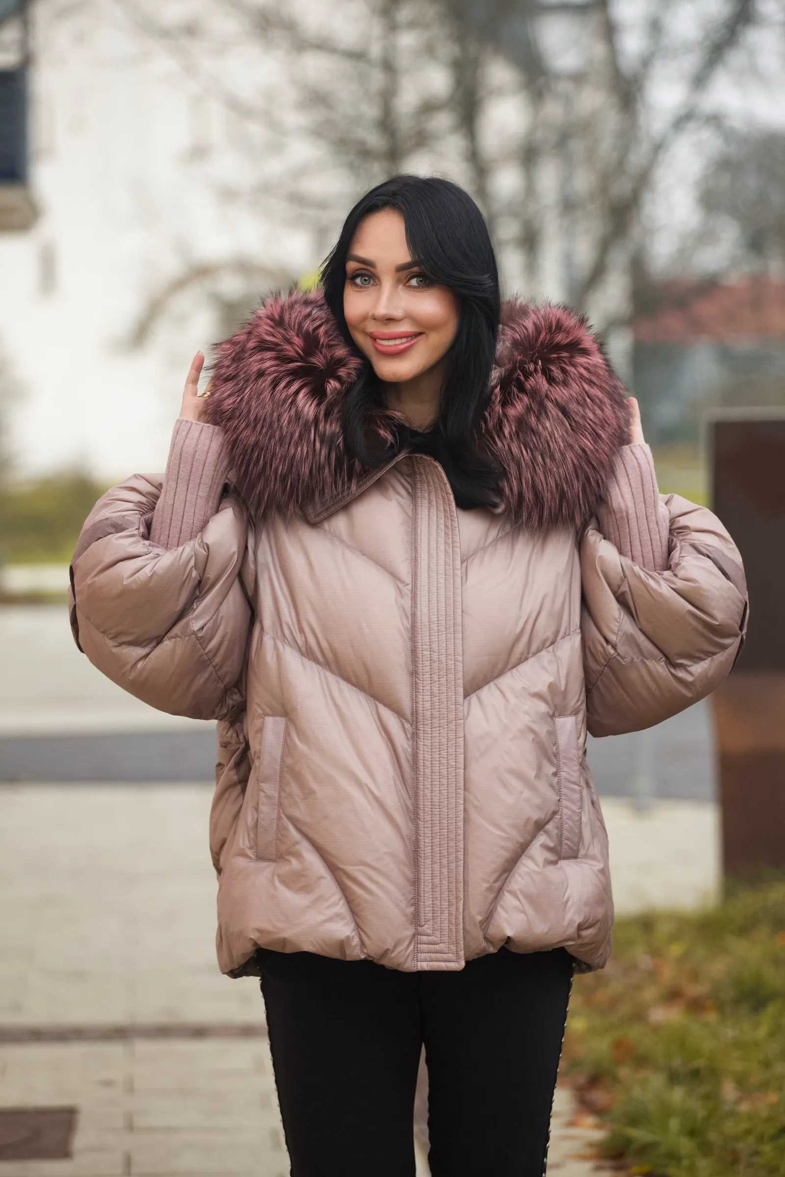 Купить пуховик с мехом чернобурой лисы IZOLDA