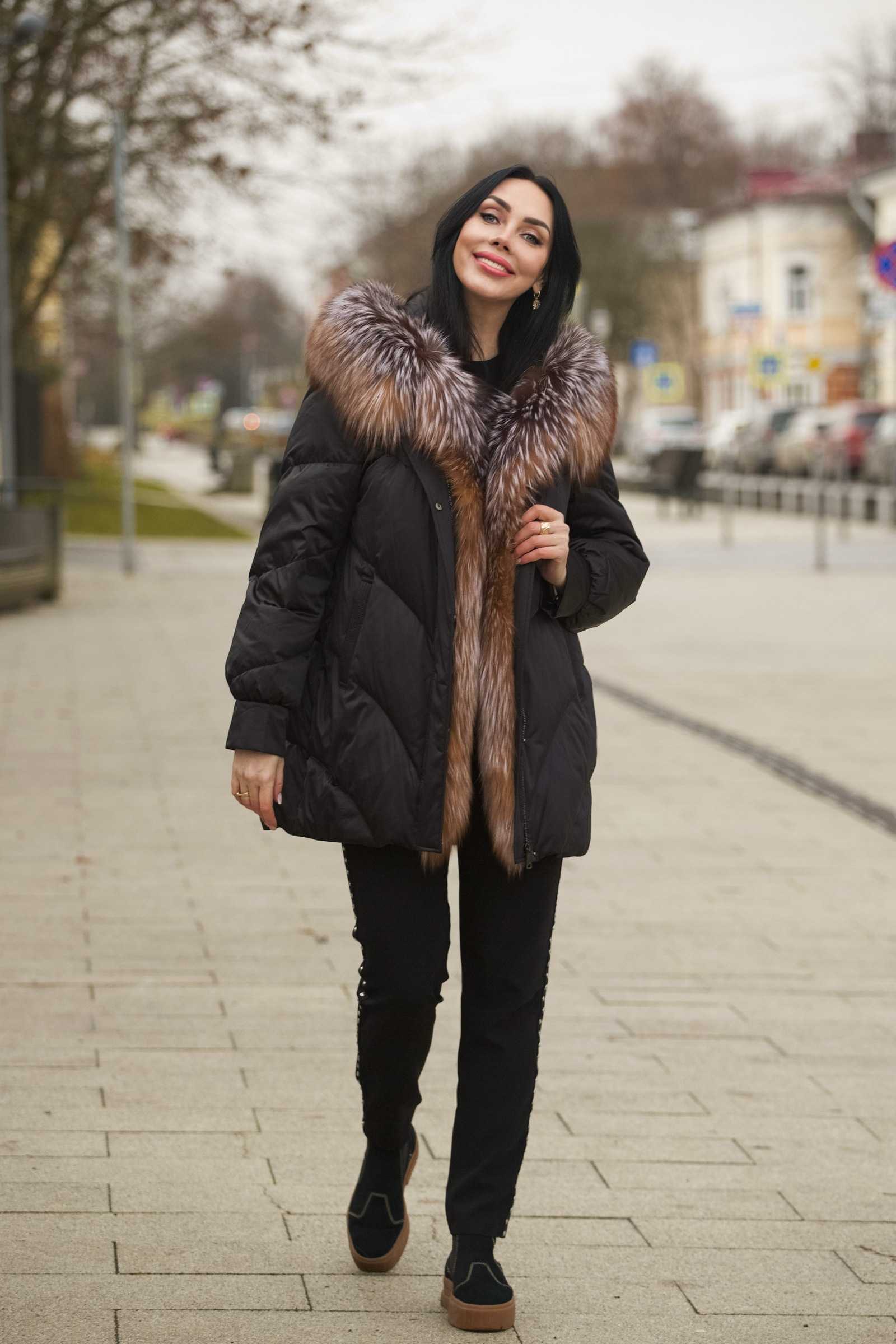 Купить пуховик с мехом чернобурой лисы ALISA