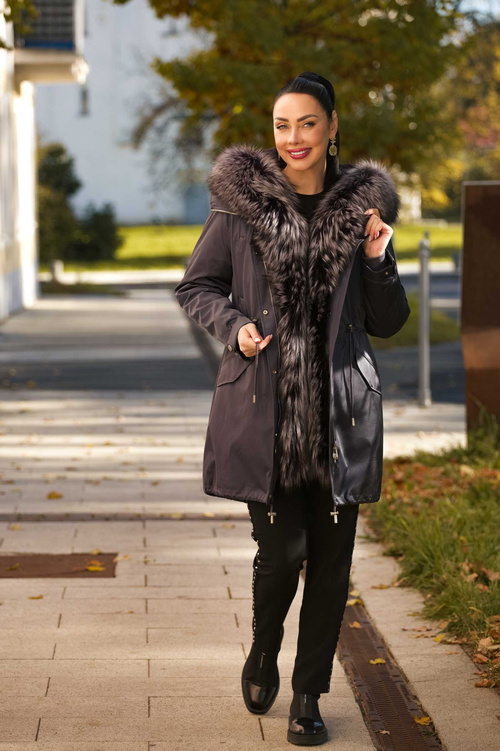 Купить парку с мехом чернобурой лисы VIOLETA