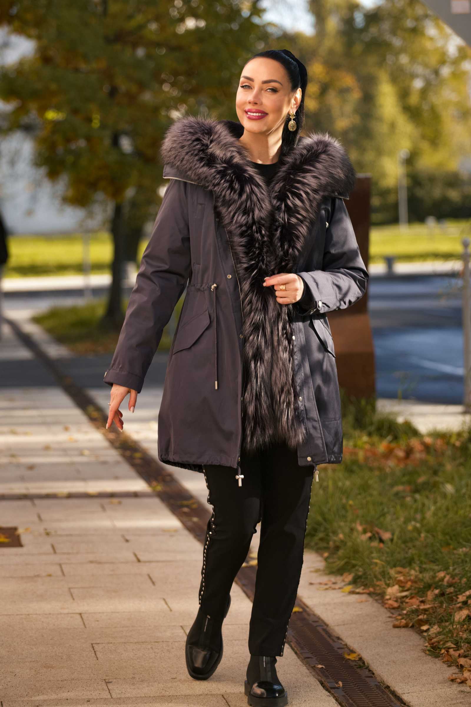 Купить парку с мехом чернобурой лисы VIOLETA