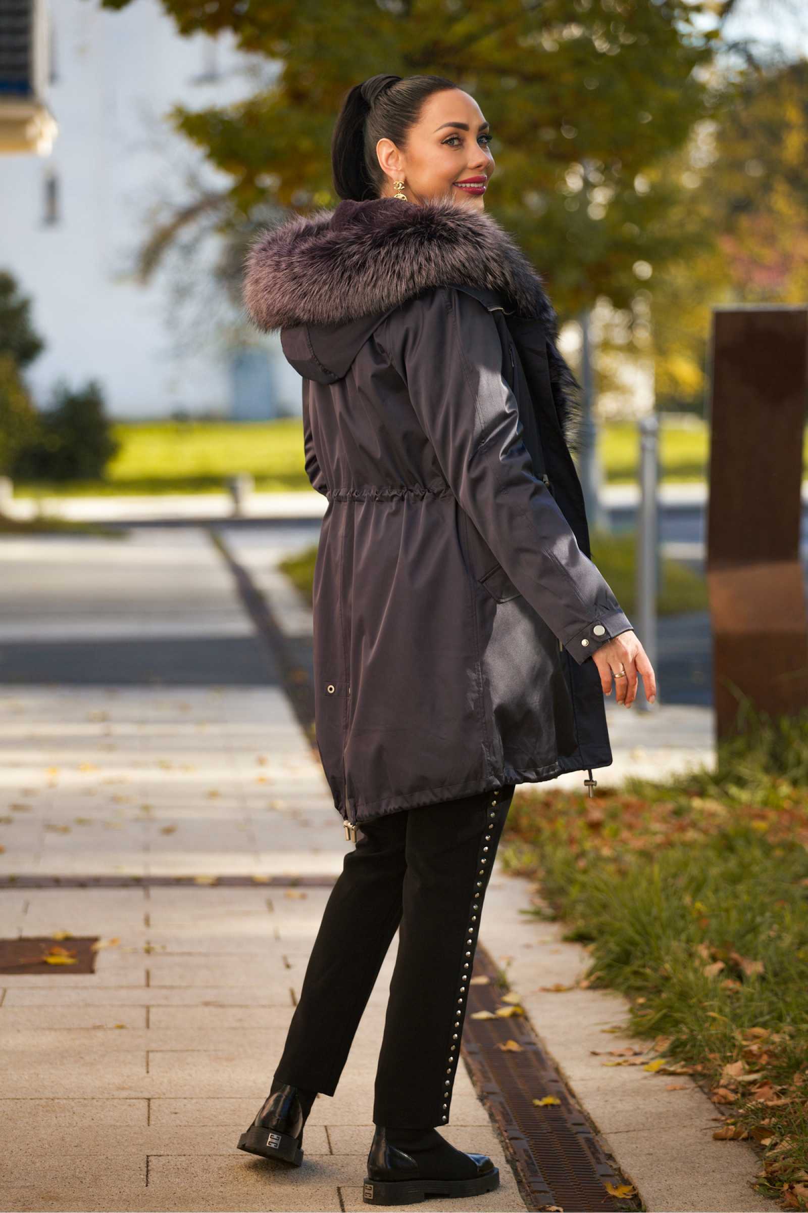 Купить парку с мехом чернобурой лисы VIOLETA