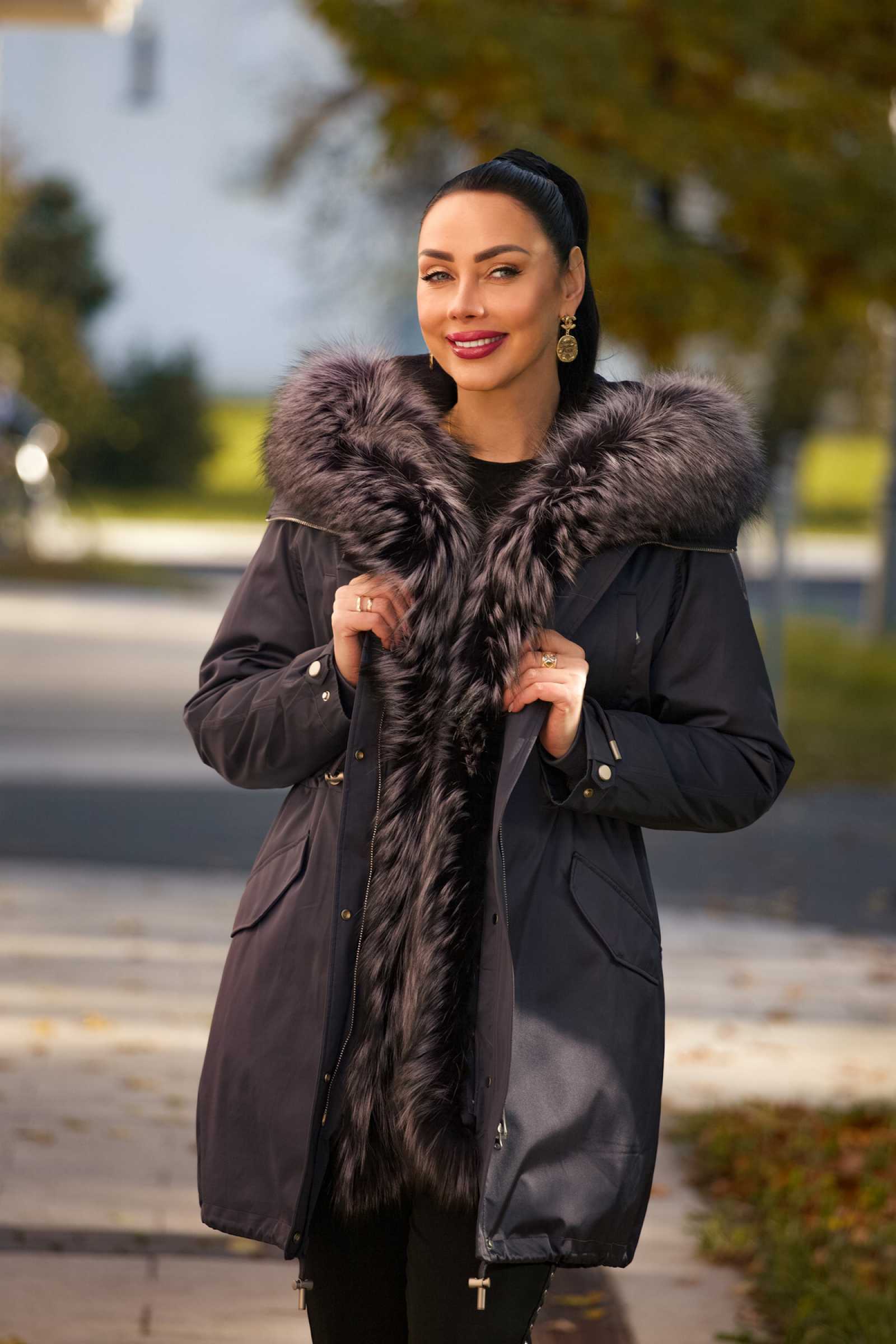 Купить парку с мехом чернобурой лисы VIOLETA