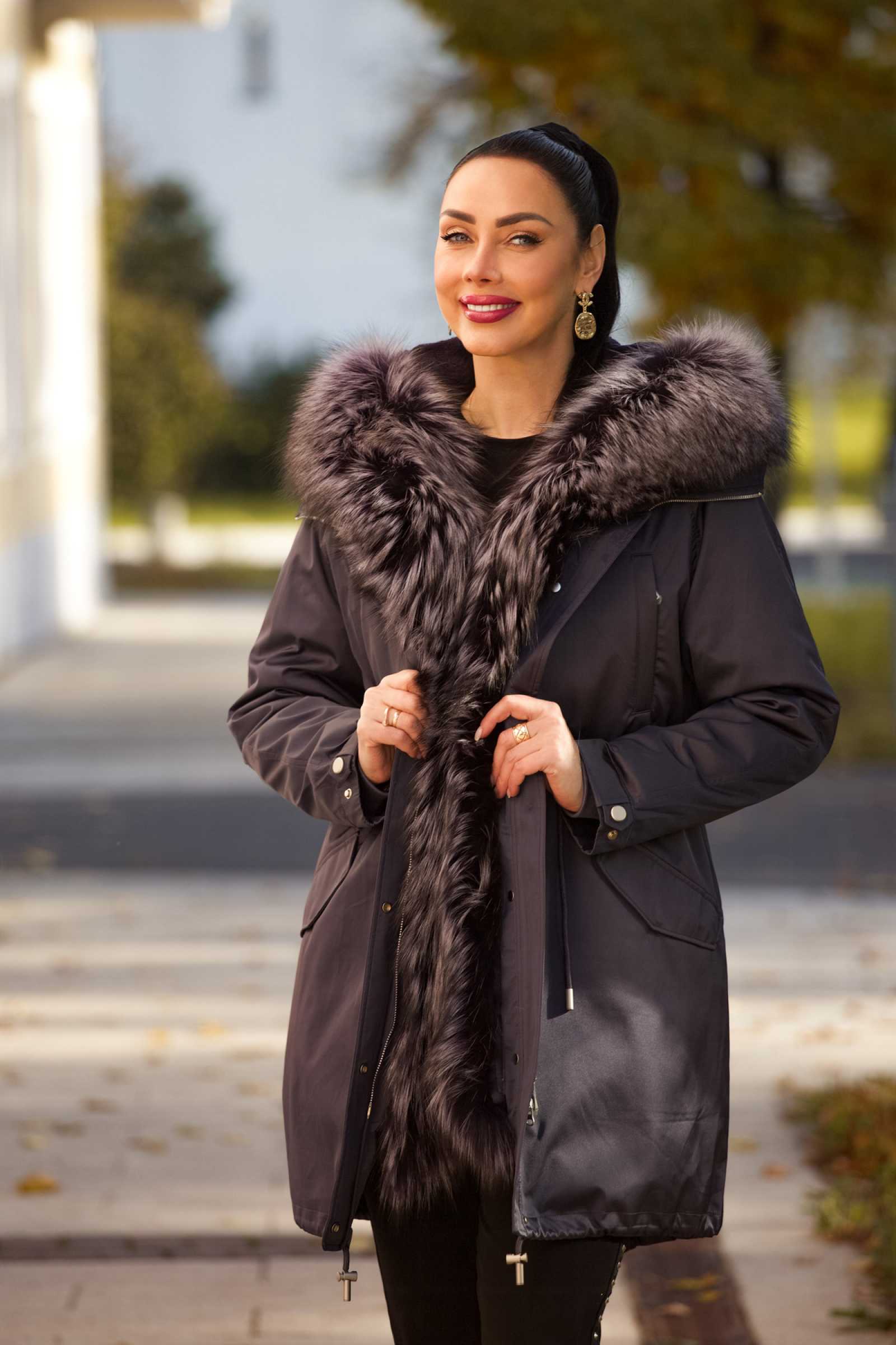 Купить парку с мехом чернобурой лисы VIOLETA