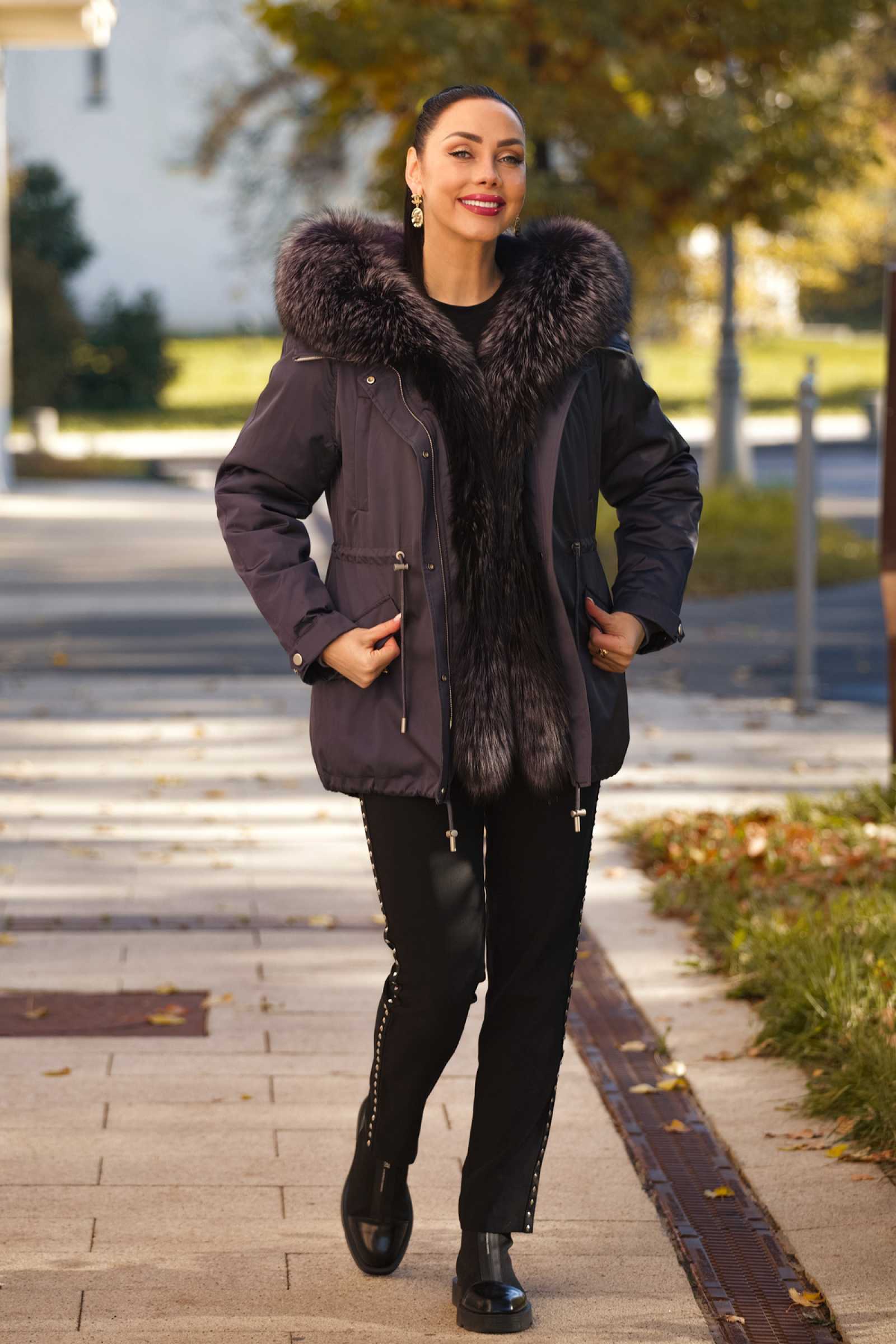 Купить парку с мехом чернобурки VIOLETA